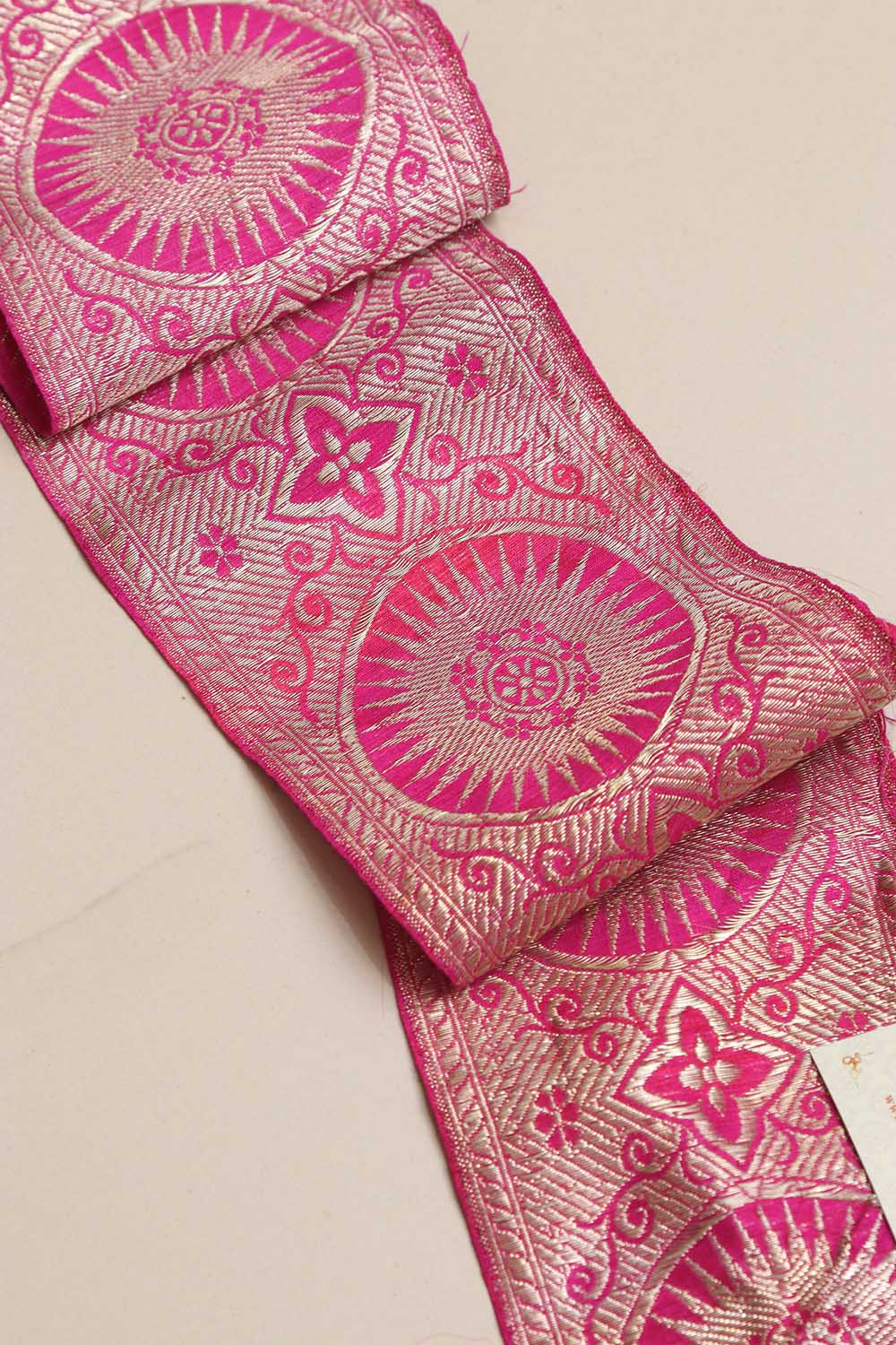Pink Banarasi Handloom Vintage Pure Silk Border Lace ( 1 Mtr ) - Luxurion World
