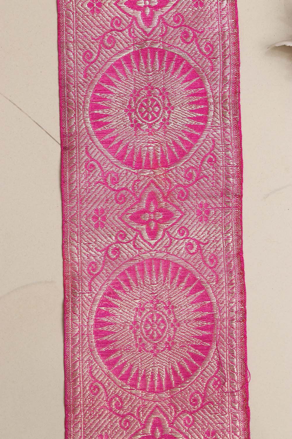 Pink Banarasi Handloom Vintage Pure Silk Border Lace ( 1 Mtr ) - Luxurion World