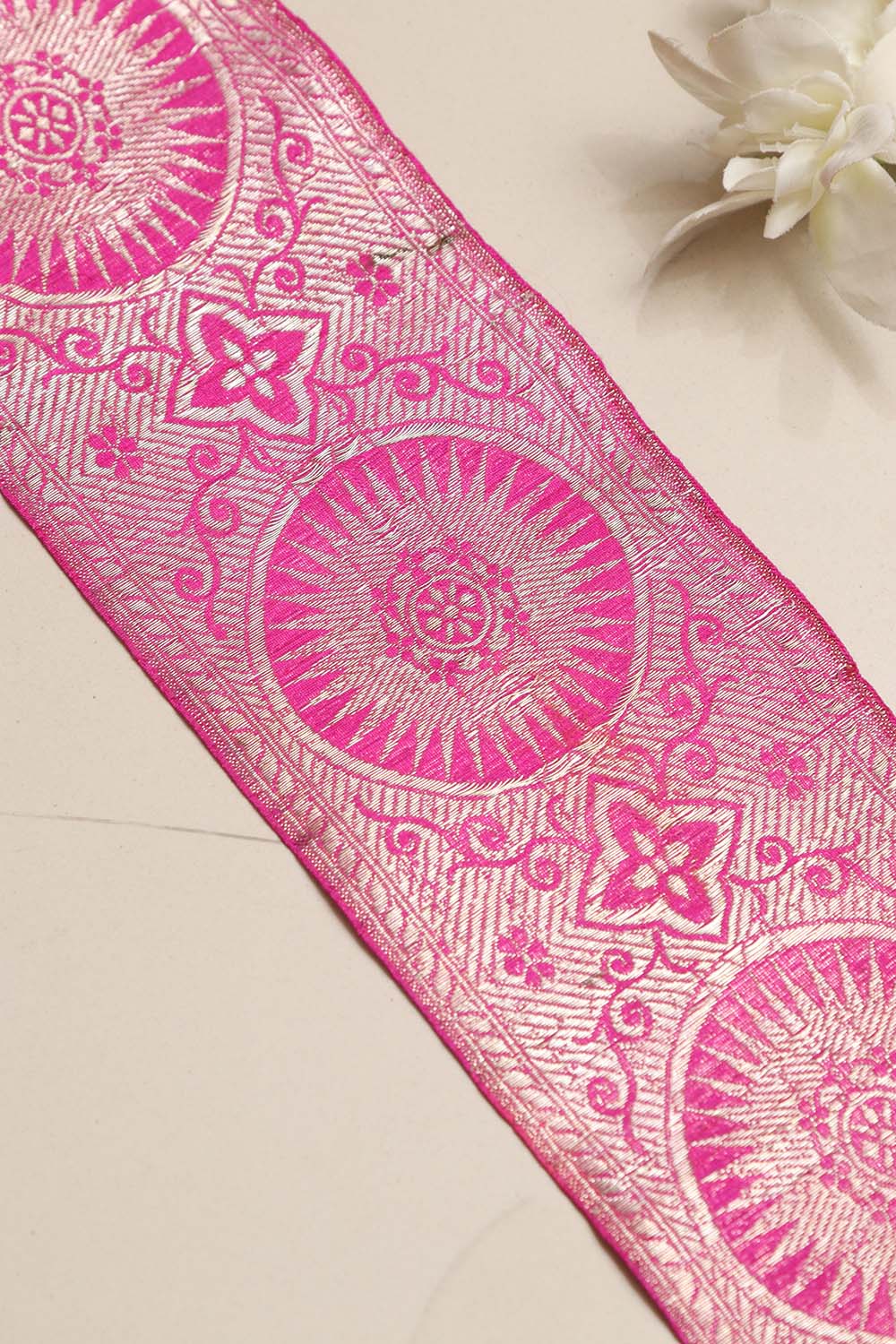 Pink Banarasi Handloom Vintage Pure Silk Border Lace ( 1 Mtr ) - Luxurion World