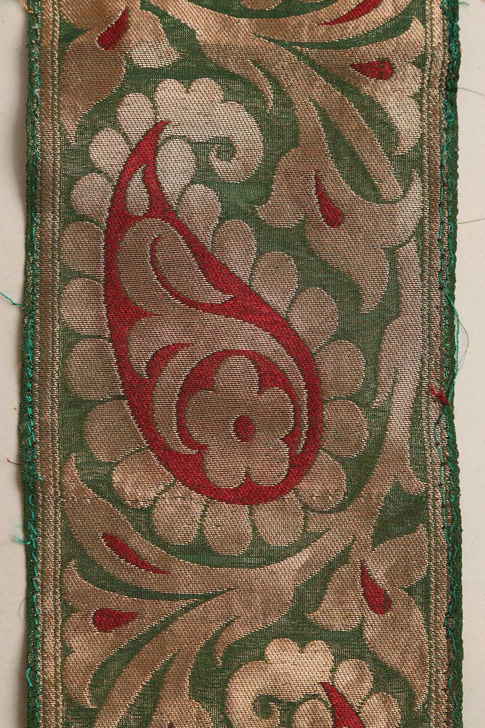 Green Banarasi Handloom Vintage Pure Silk Border Lace ( 1 Mtr ) - Luxurion World