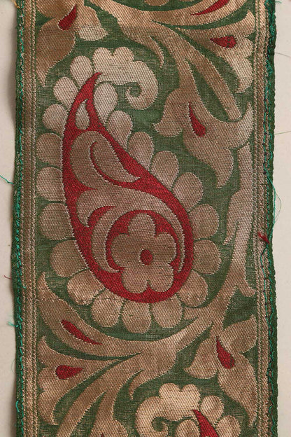 Green Banarasi Handloom Vintage Pure Silk Border Lace ( 1 Mtr ) - Luxurion World