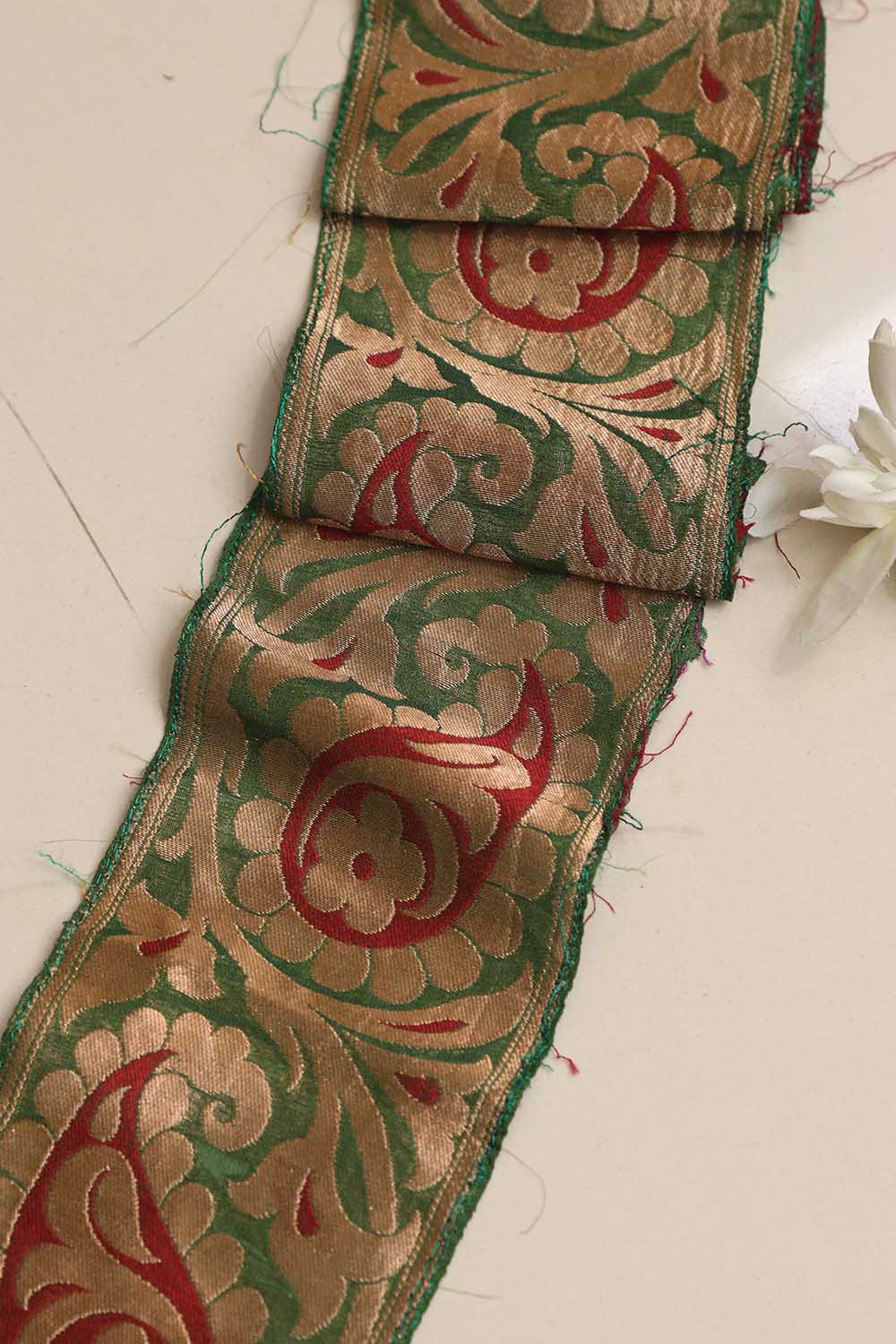 Green Banarasi Handloom Vintage Pure Silk Border Lace ( 1 Mtr ) - Luxurion World