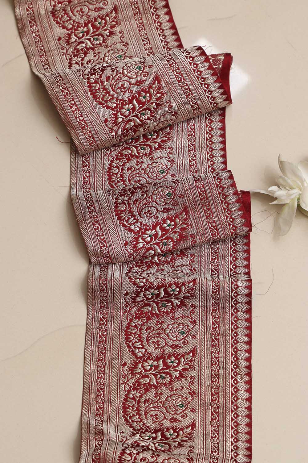 Maroon Banarasi Handloom Vintage Pure Silk Border Lace ( 1 Mtr ) - Luxurion World