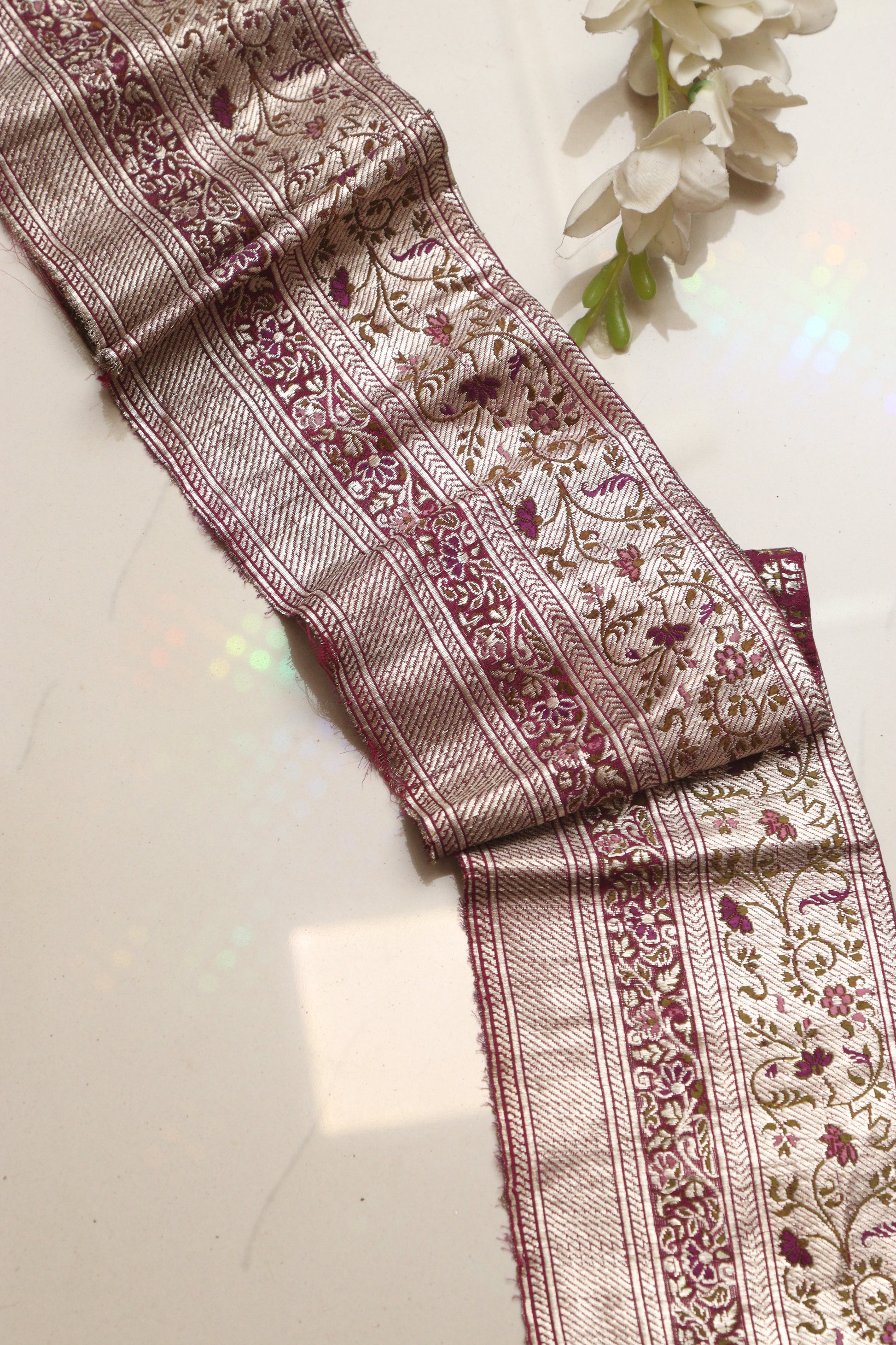 Pink Banarasi Handloom Vintage Pure Silk Border Lace ( 1 Mtr ) - Luxurion World