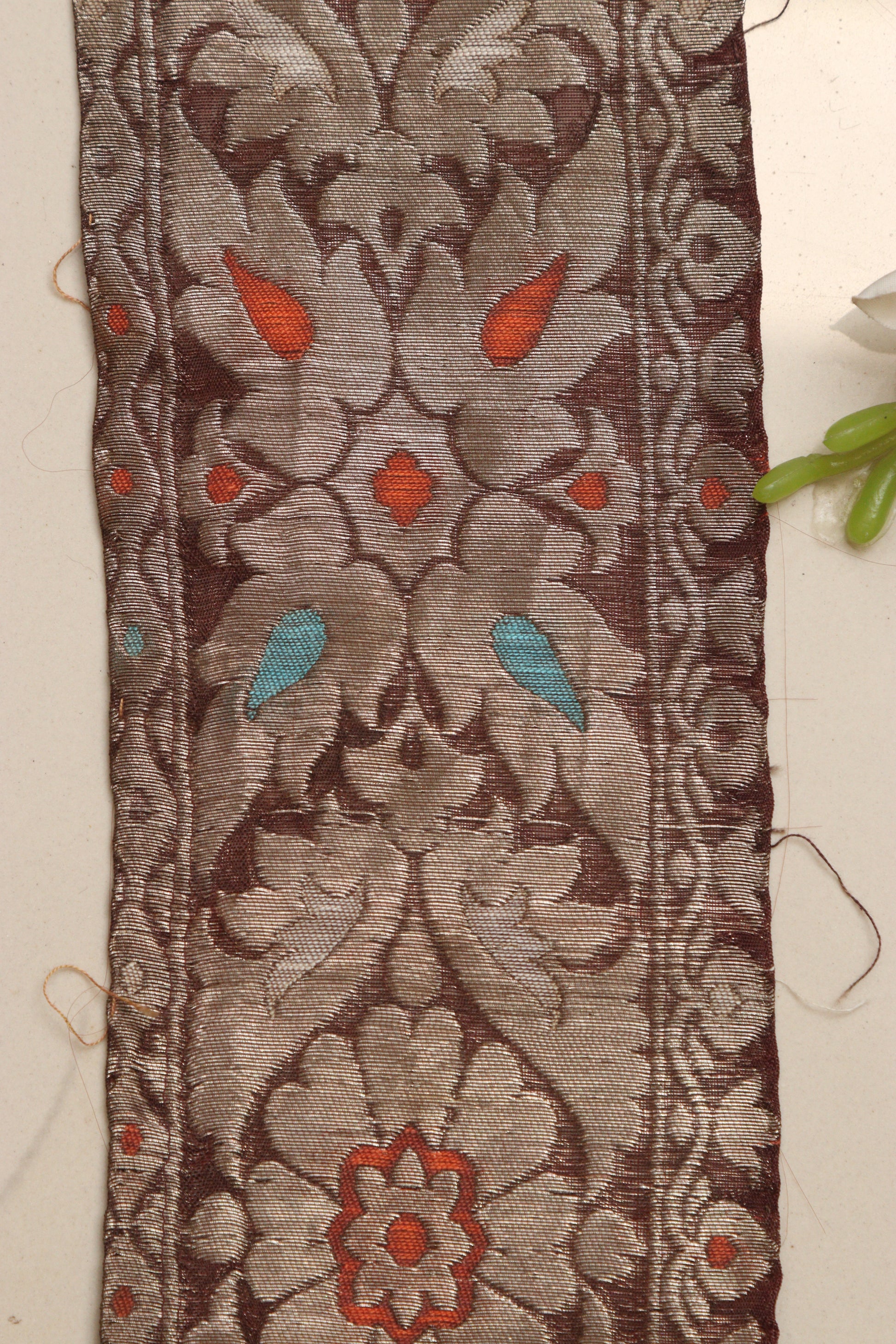 Brown Banarasi Handloom Vintage Pure Silk Border Lace ( 1 Mtr ) - Luxurion World