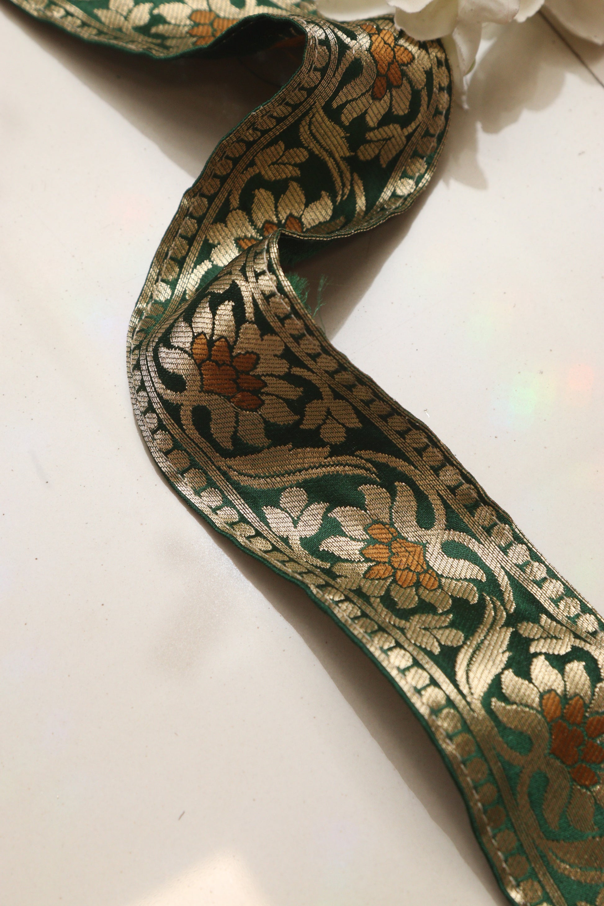 Green Banarasi Handloom Vintage Pure Silk Border Lace ( 1 Mtr ) - Luxurion World