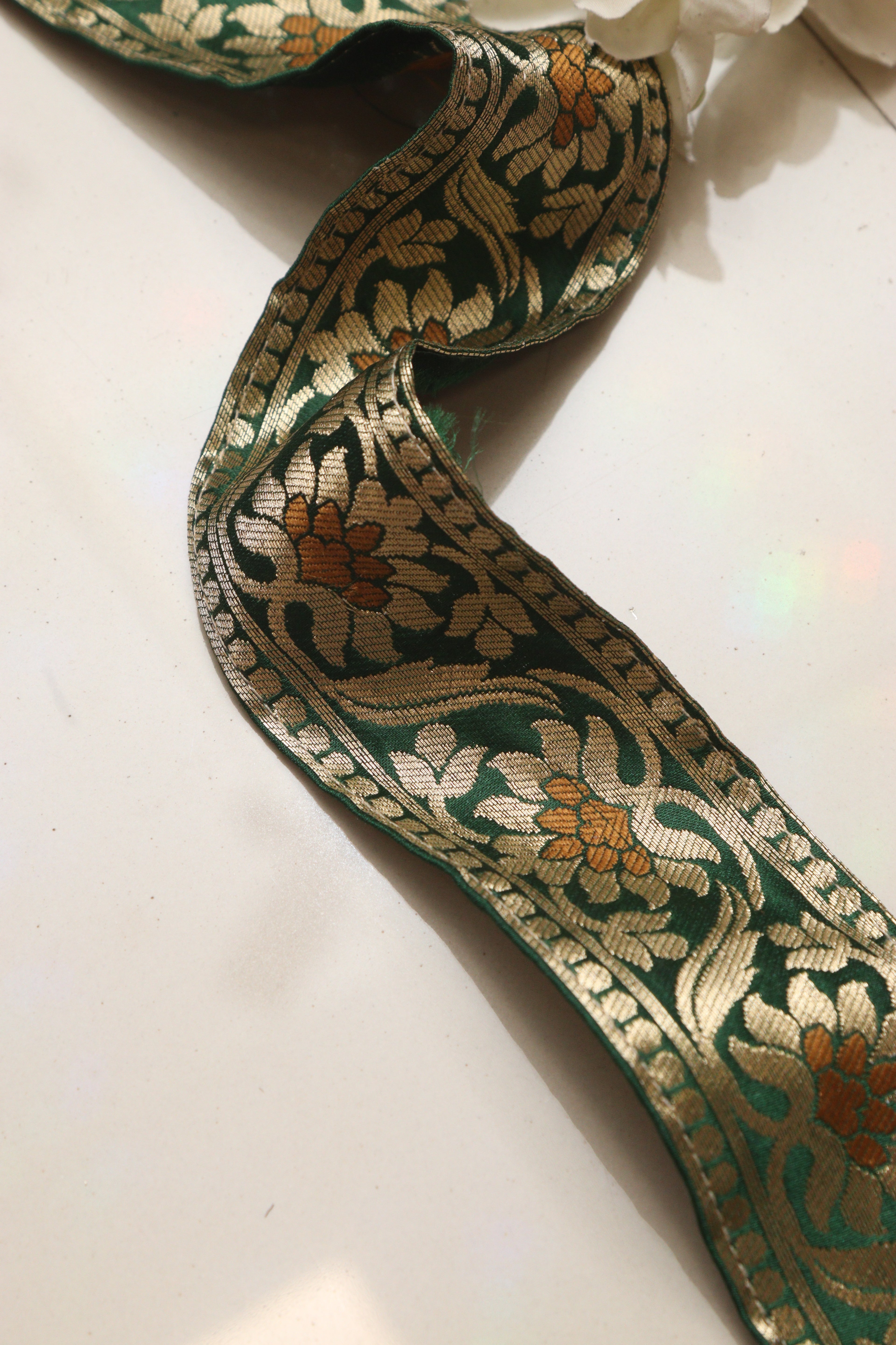 Green Banarasi Handloom Vintage Pure Silk Border Lace ( 1 Mtr ) - Luxurion World