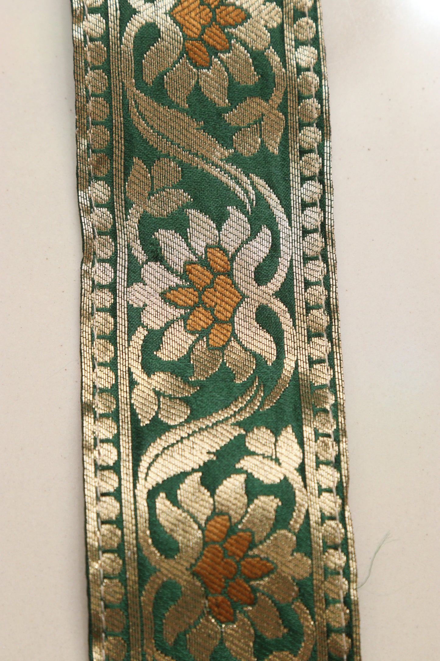 Green Banarasi Handloom Vintage Pure Silk Border Lace ( 1 Mtr ) - Luxurion World