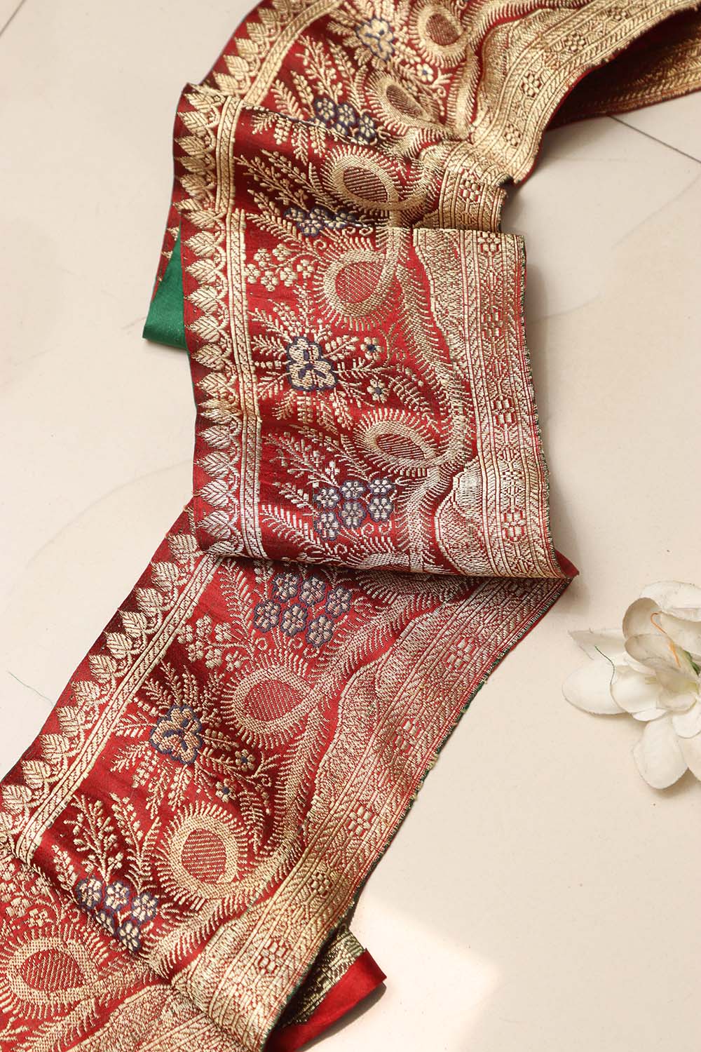 Red Banarasi Handloom Vintage Pure Silk Border Lace ( 1 Mtr ) - Luxurion World