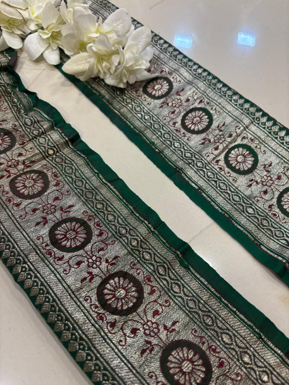 Green Banarasi Handloom Vintage Pure Silk Border Lace ( 1.5 Mtr ) - Luxurion World