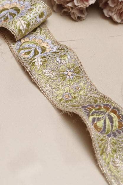 Golden Banarasi Handloom Vintage Pure Silk Border Lace ( 1 Mtr ) - Luxurion World