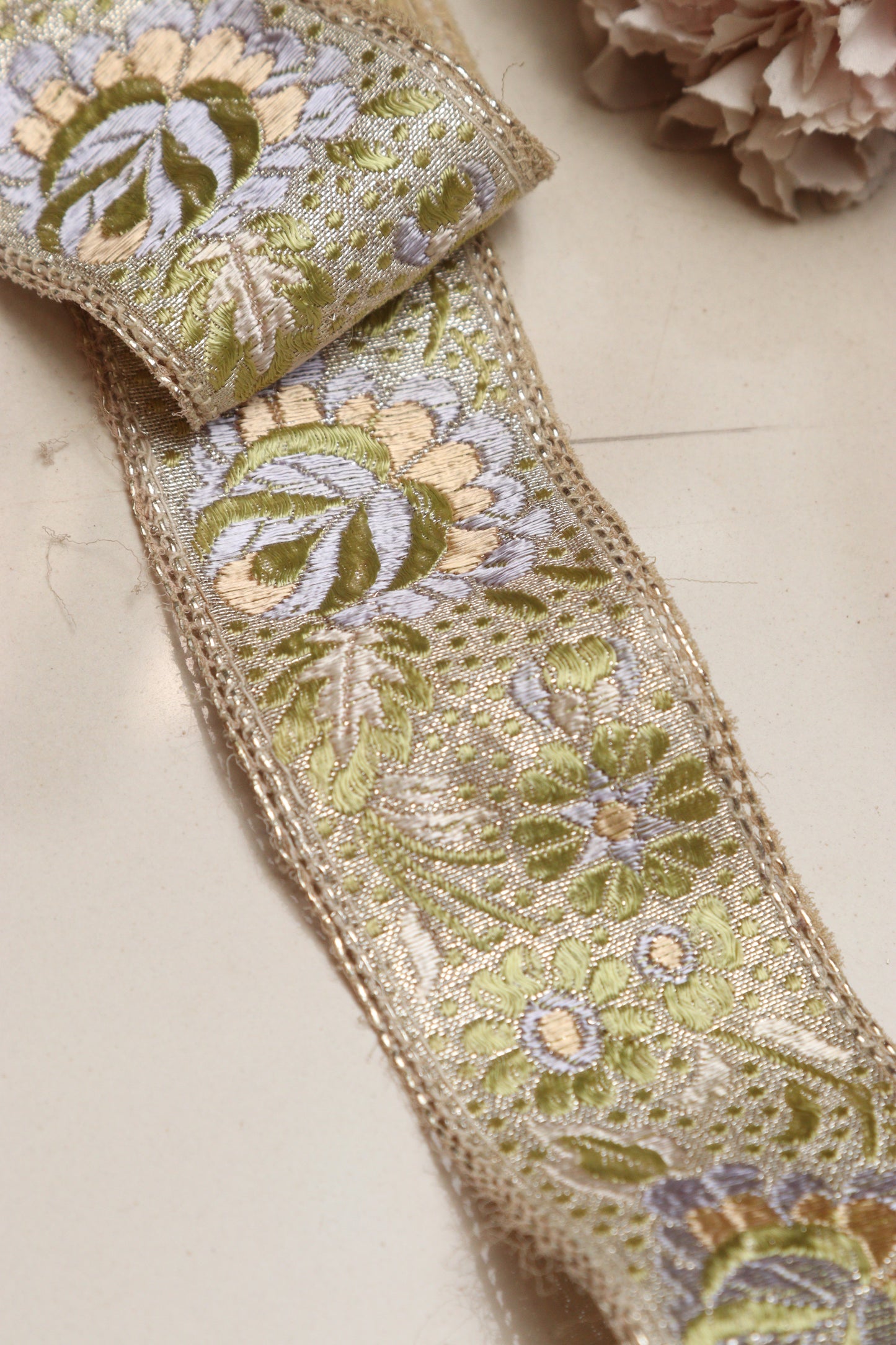 Golden Banarasi Handloom Vintage Pure Silk Border Lace ( 1 Mtr ) - Luxurion World