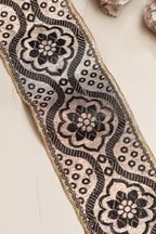 Golden Banarasi Handloom Vintage Pure Silk Border Lace ( 1 Mtr ) - Luxurion World