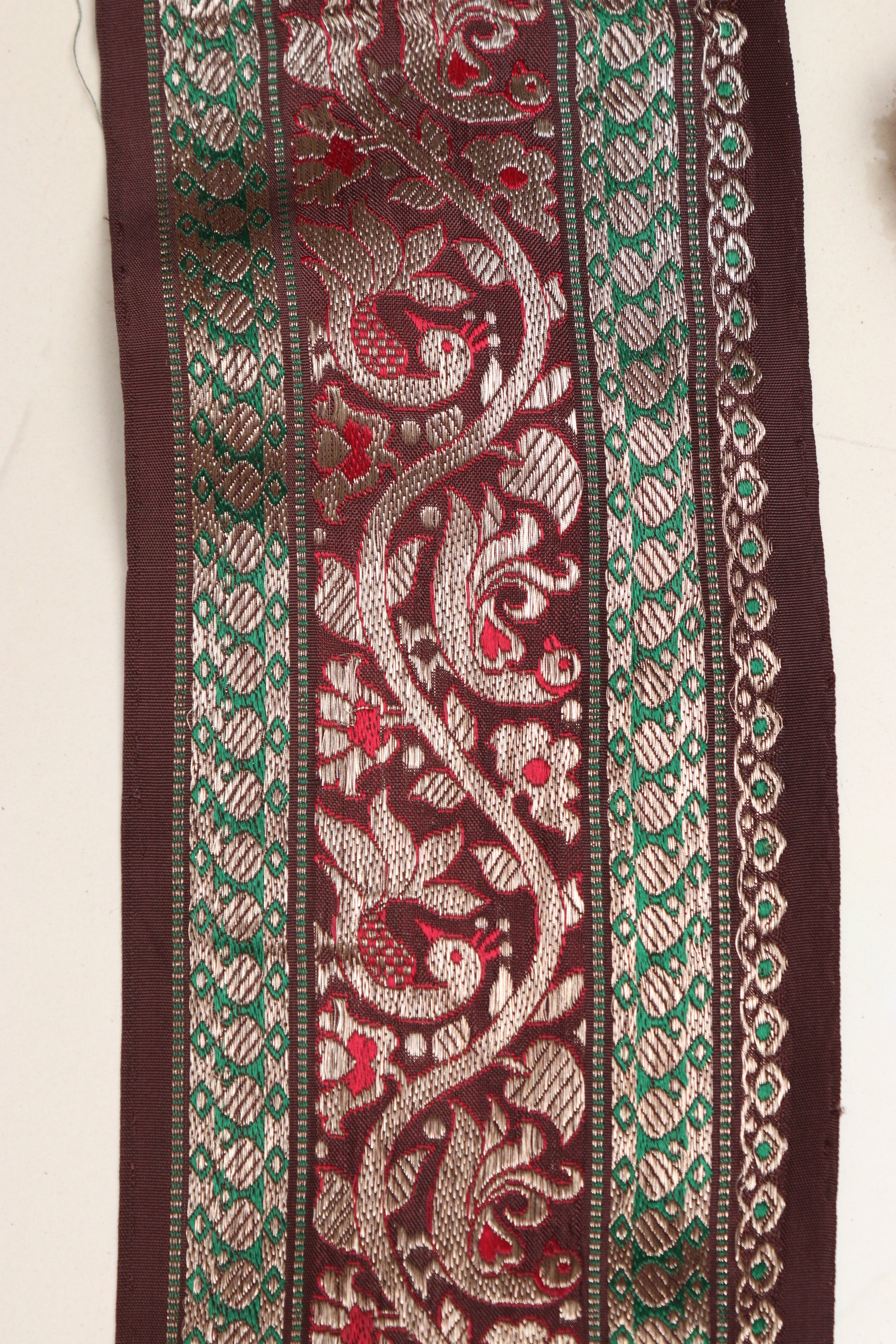 Maroon Banarasi Handloom Vintage Pure Silk Border Lace ( 1 Mtr ) - Luxurion World