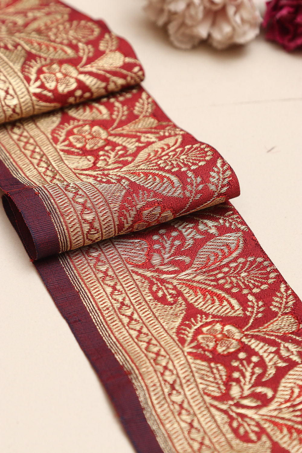 Red Banarasi Handloom Vintage Pure Silk Border Lace ( 1 Mtr ) - Luxurion World