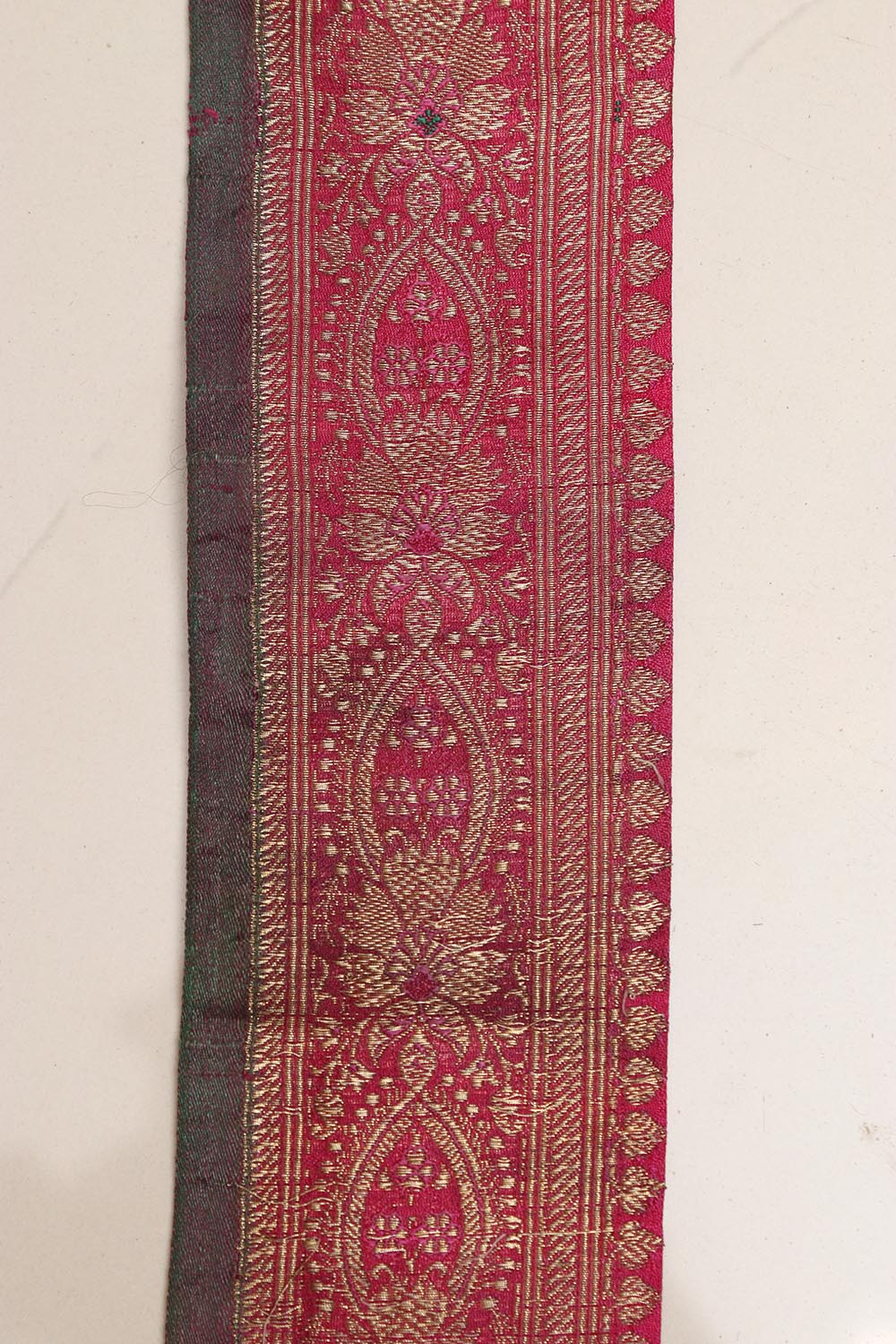 Pink Banarasi Handloom Vintage Pure Silk Border Lace ( 1 Mtr ) - Luxurion World