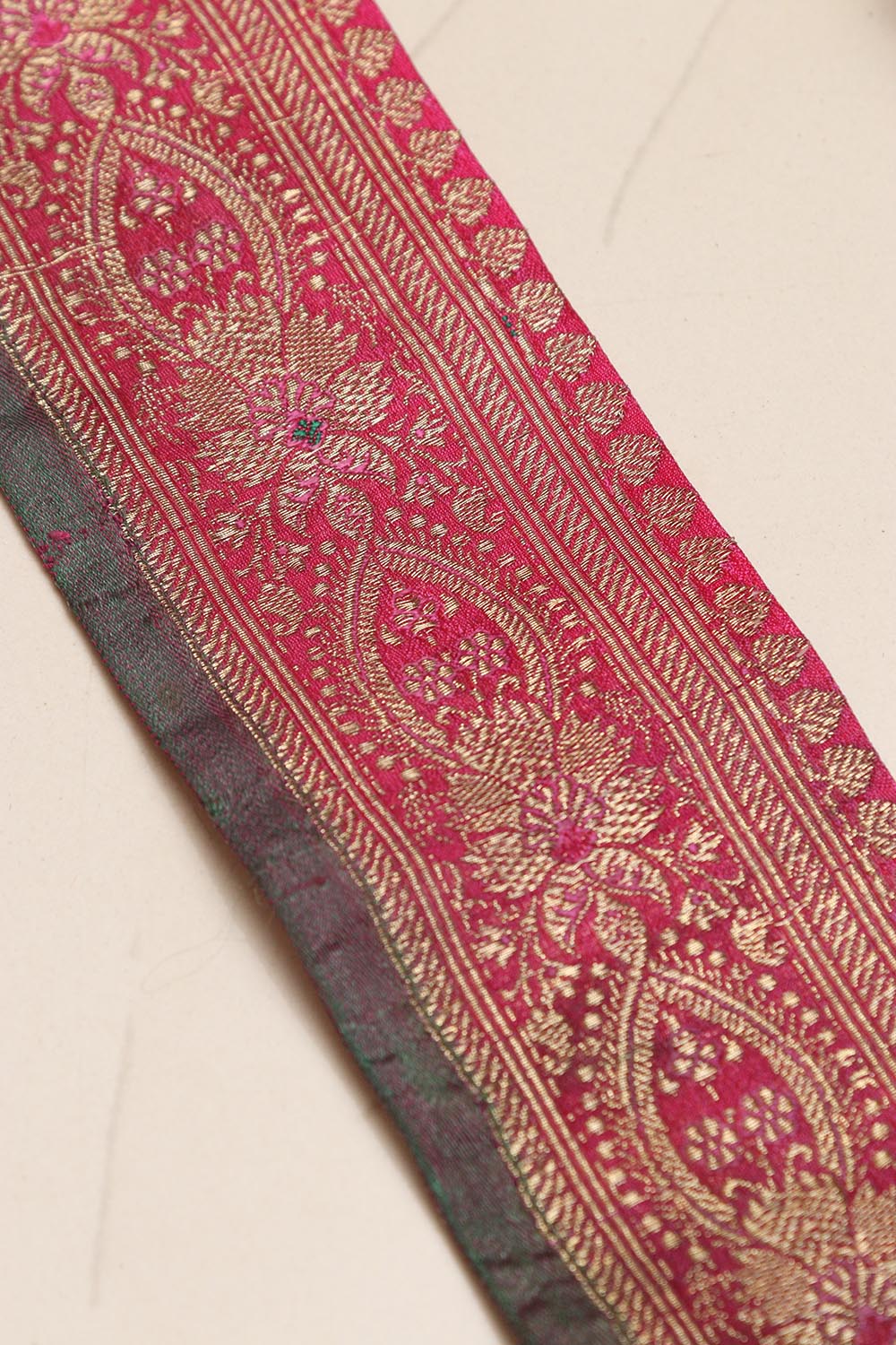 Pink Banarasi Handloom Vintage Pure Silk Border Lace ( 1 Mtr ) - Luxurion World