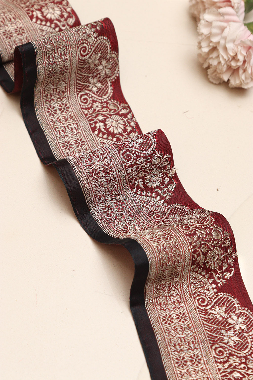 Red Banarasi Handloom Vintage Pure Silk Border Lace ( 1 Mtr ) - Luxurion World