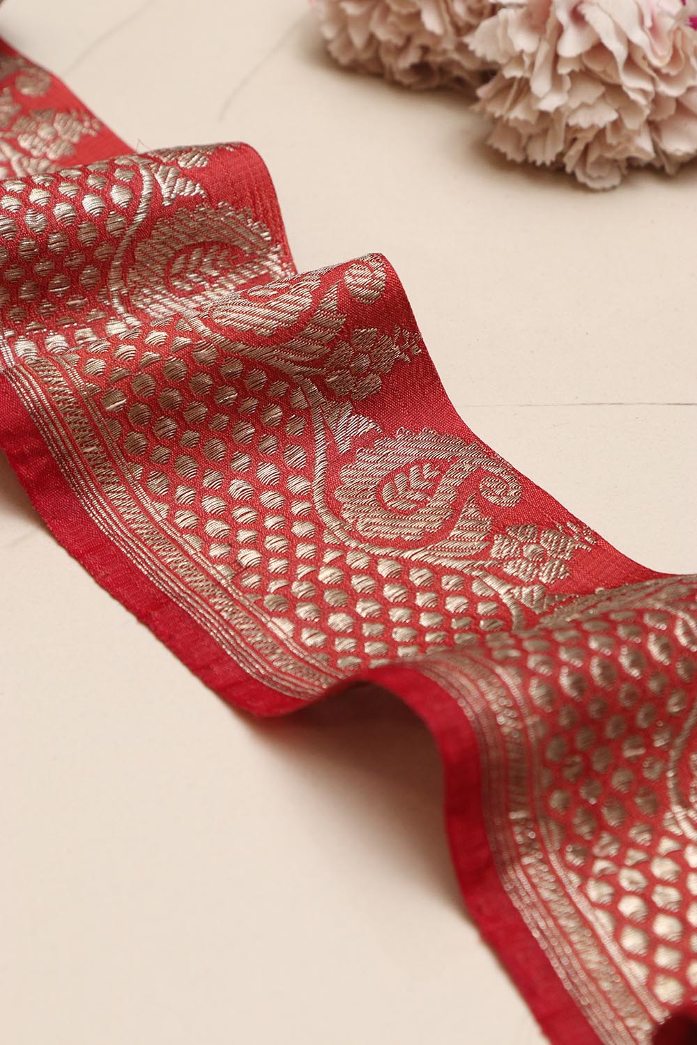 Red Banarasi Handloom Vintage Pure Silk Border Lace ( 1 Mtr ) - Luxurion World