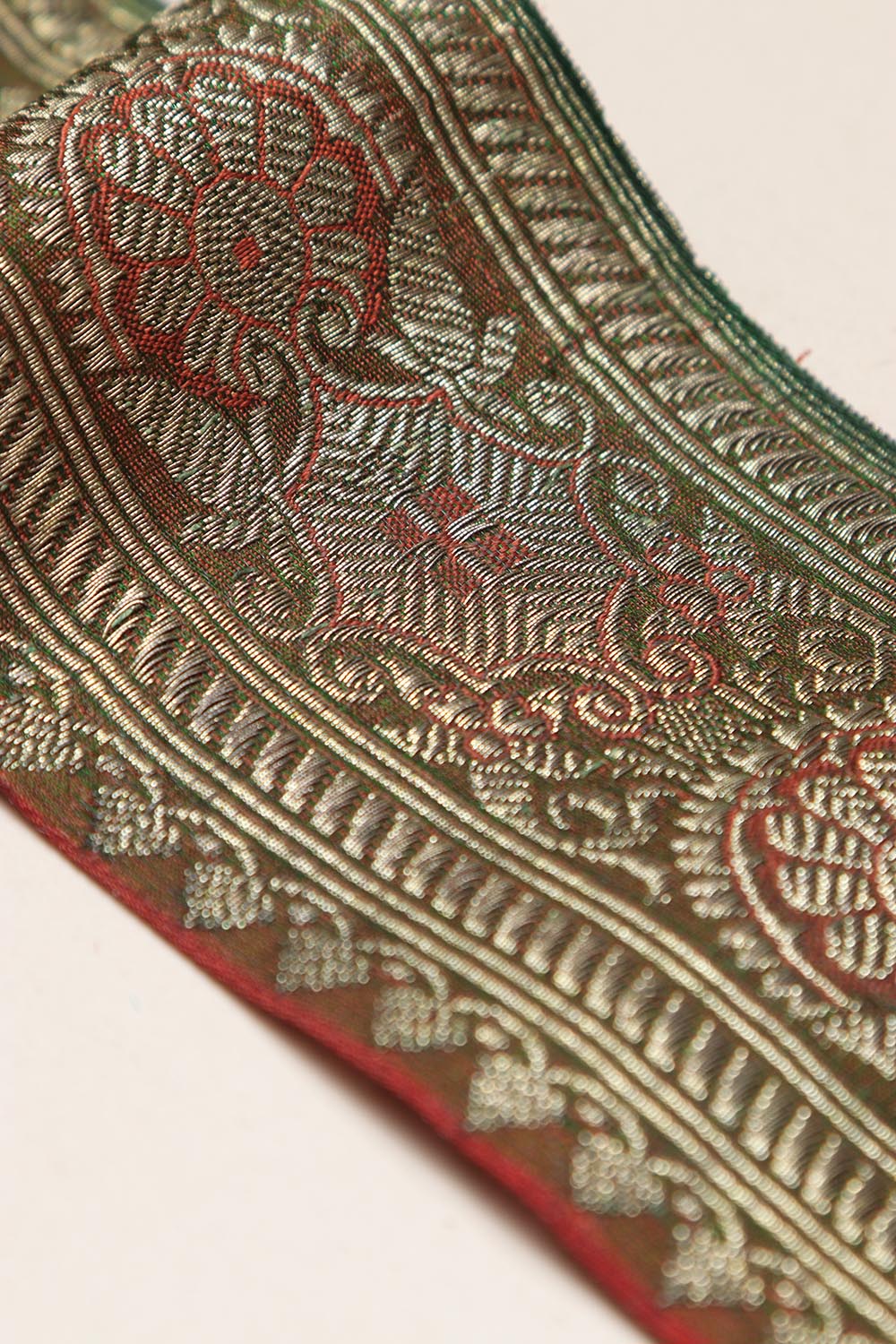 Orange Banarasi Handloom Vintage Pure Silk Border Lace ( 1 Mtr ) - Luxurion World