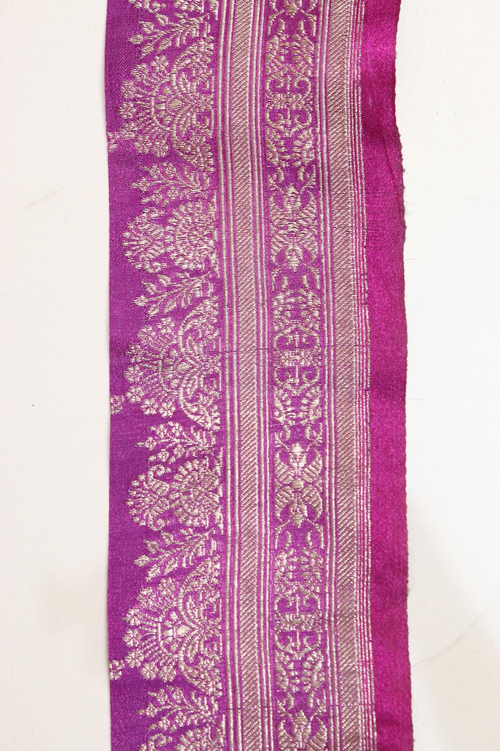 Pink Banarasi Handloom Vintage Pure Silk Border Lace ( 1 Mtr ) - Luxurion World