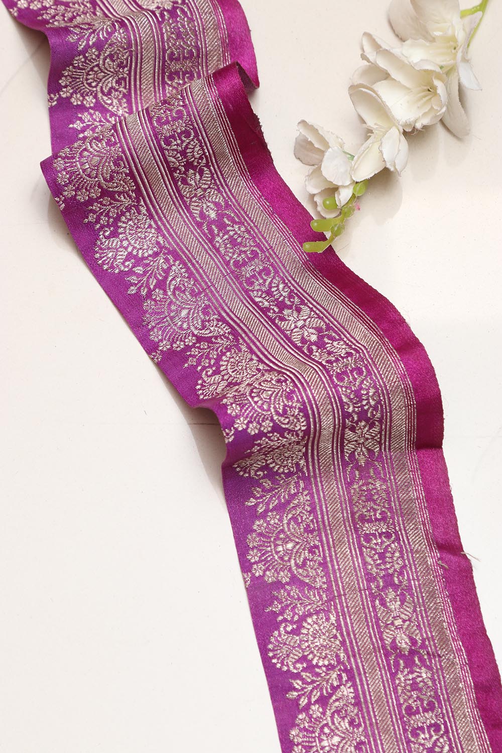 Pink Banarasi Handloom Vintage Pure Silk Border Lace ( 1 Mtr ) - Luxurion World