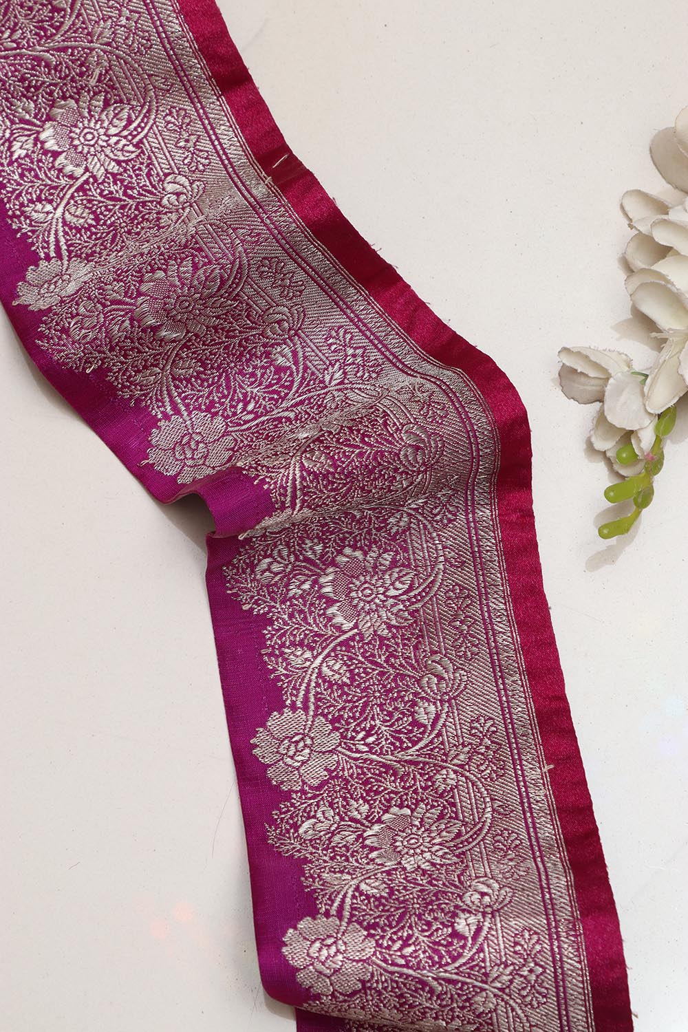 Pink Banarasi Handloom Vintage Pure Silk Border Lace ( 1 Mtr ) - Luxurion World