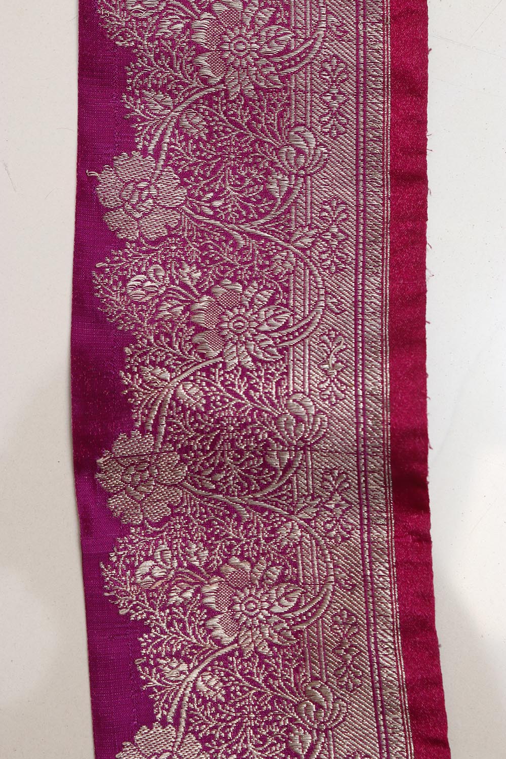 Pink Banarasi Handloom Vintage Pure Silk Border Lace ( 1 Mtr ) - Luxurion World