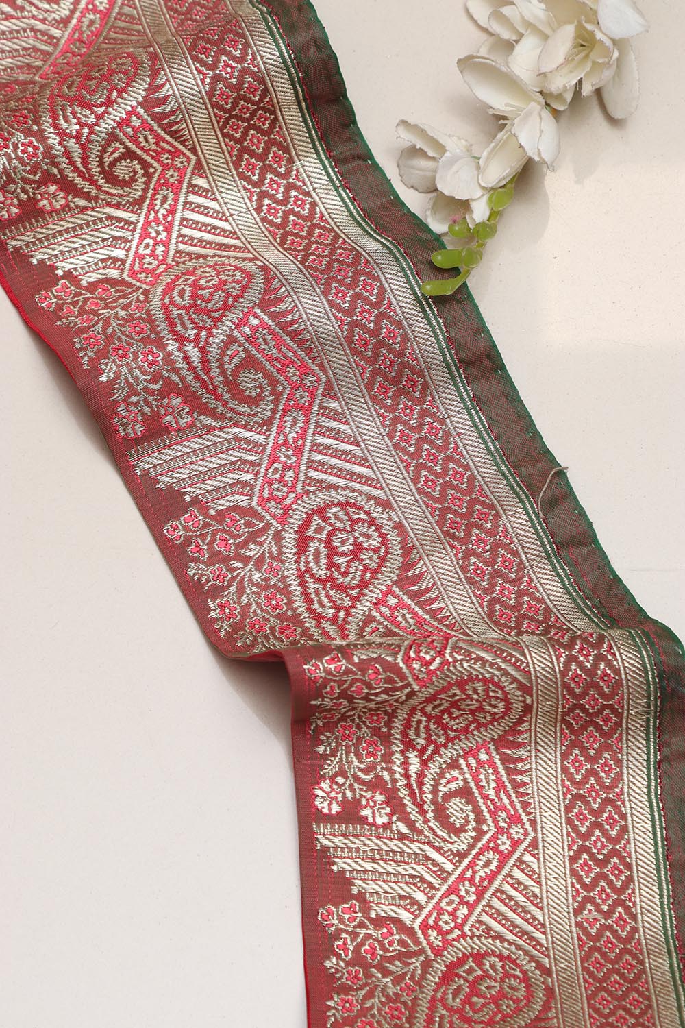 Maroon Banarasi Handloom Vintage Pure Silk Border Lace ( 1 Mtr ) - Luxurion World