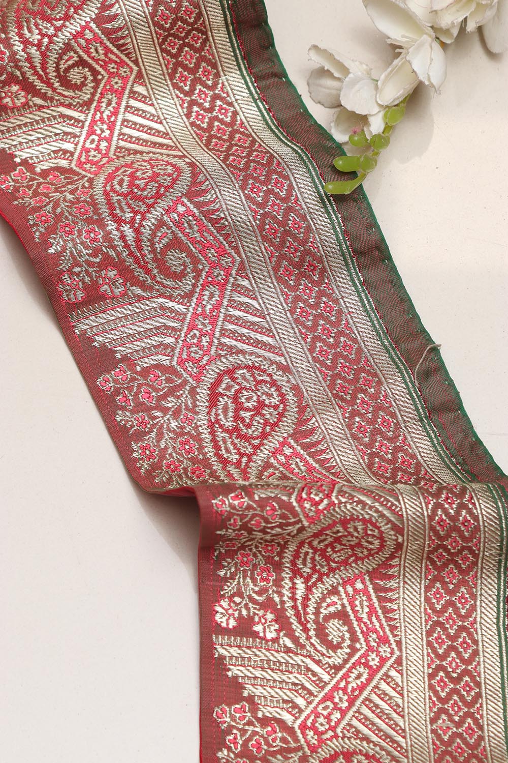 Maroon Banarasi Handloom Vintage Pure Silk Border Lace ( 1 Mtr ) - Luxurion World