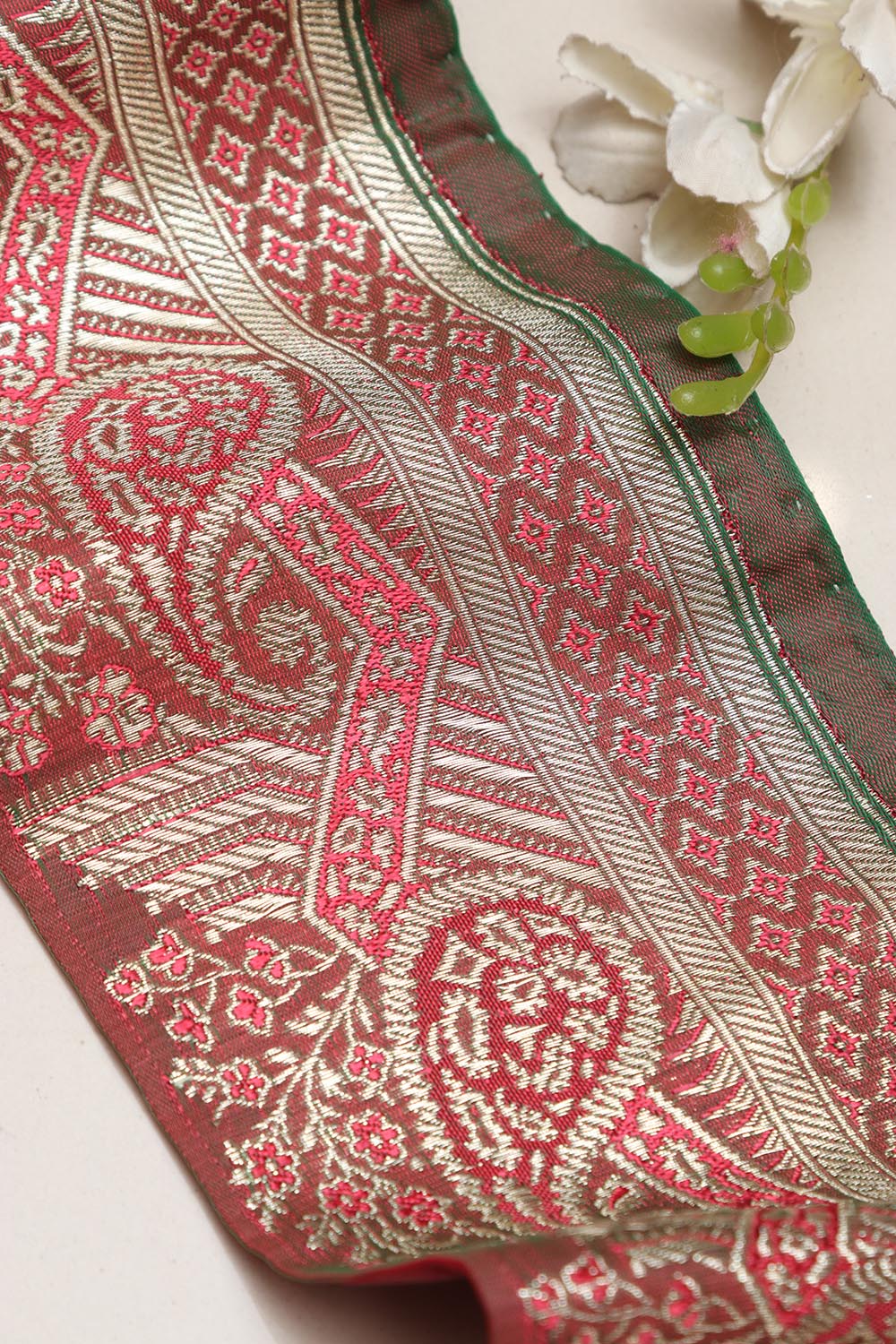 Maroon Banarasi Handloom Vintage Pure Silk Border Lace ( 1 Mtr ) - Luxurion World
