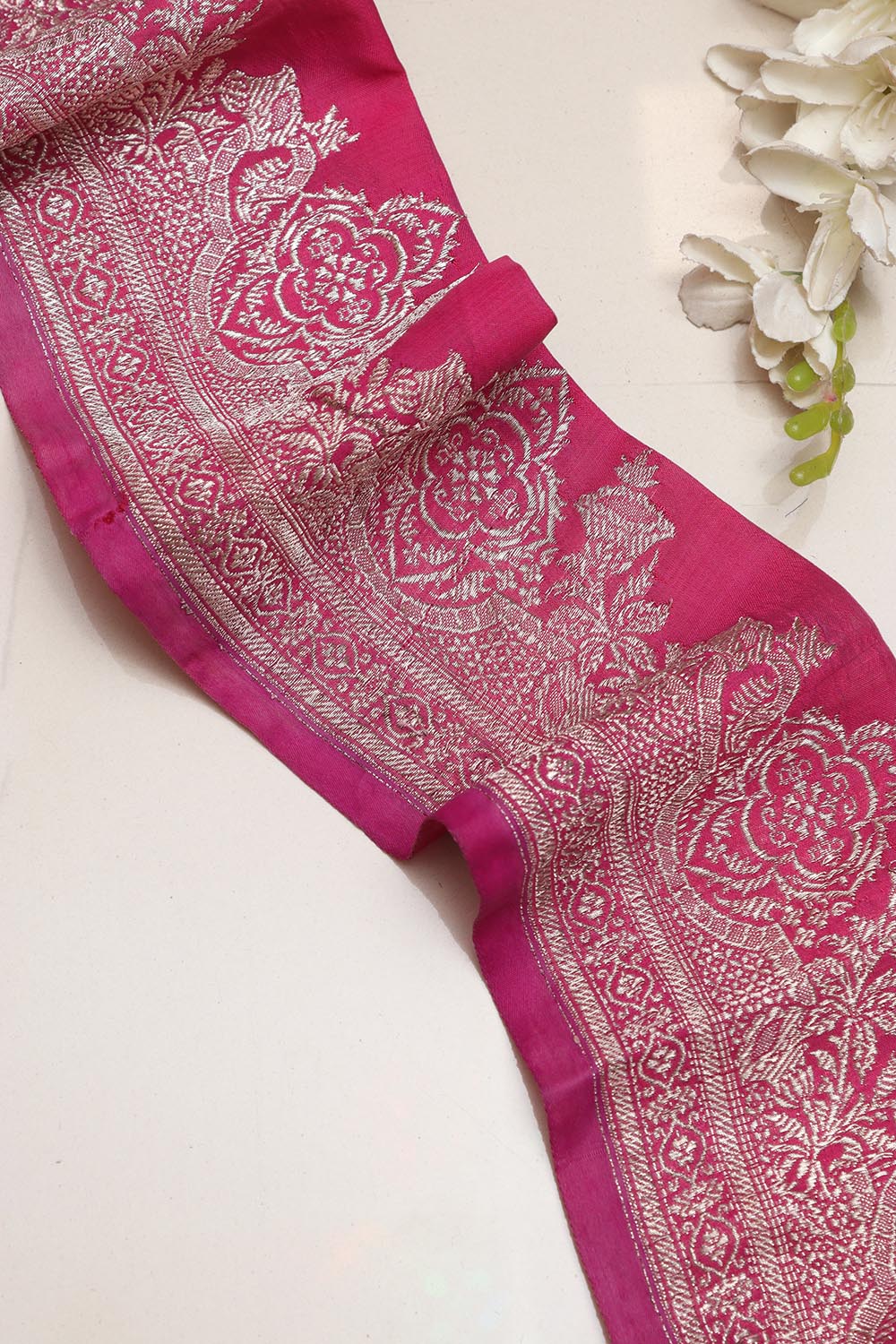 Pink Banarasi Handloom Vintage Pure Silk Border Lace ( 1 Mtr ) - Luxurion World