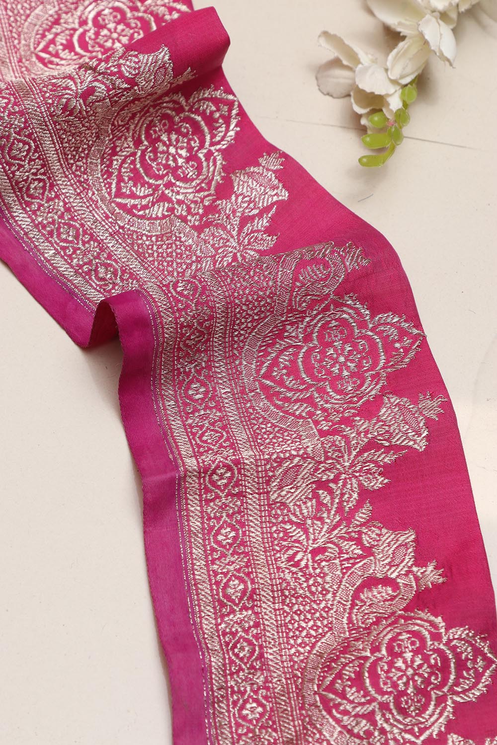 Pink Banarasi Handloom Vintage Pure Silk Border Lace ( 1 Mtr ) - Luxurion World