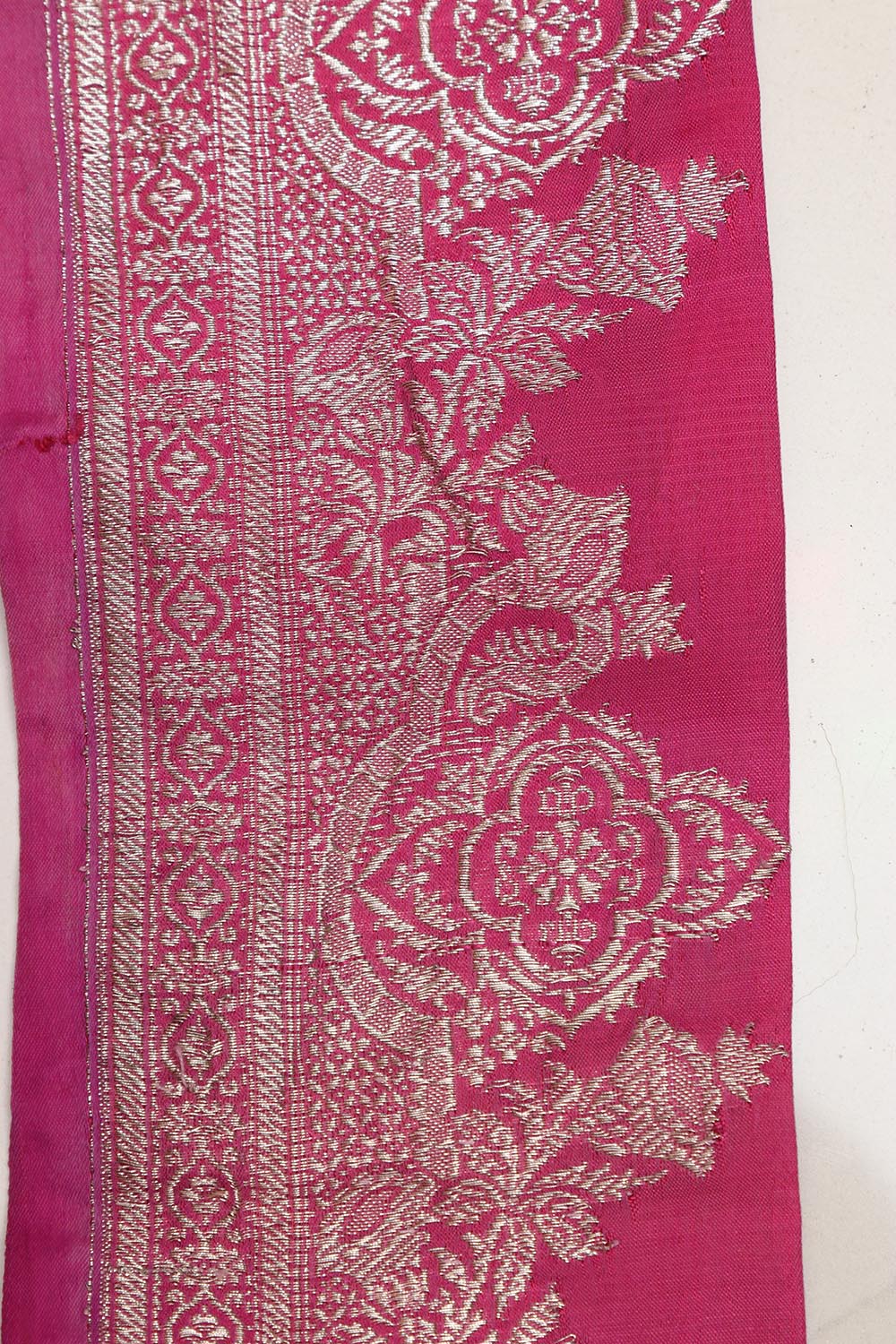 Pink Banarasi Handloom Vintage Pure Silk Border Lace ( 1 Mtr ) - Luxurion World