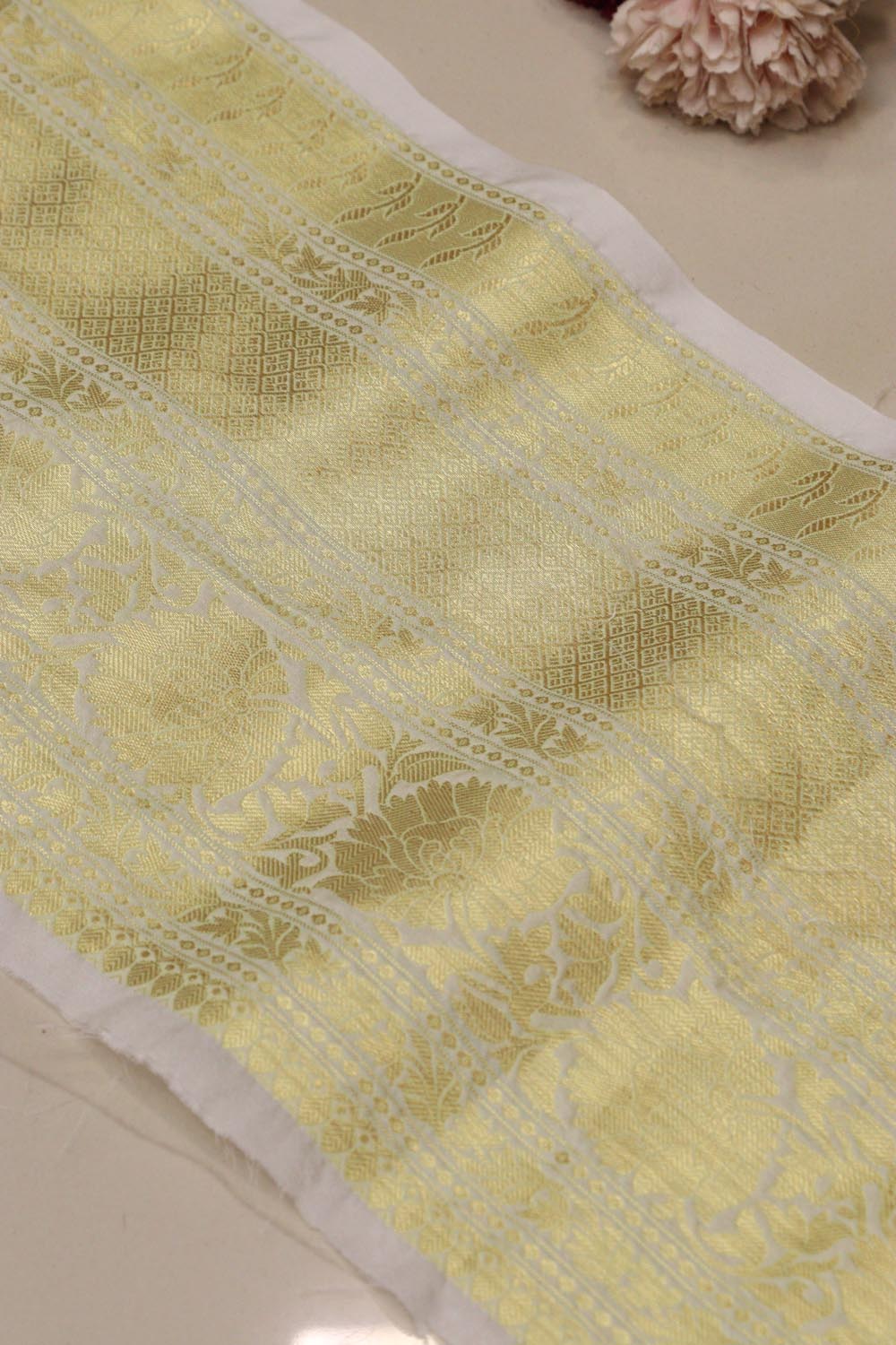 Dyeable Banarasi Silk Border Lace (1 Mtr) - Luxurion World