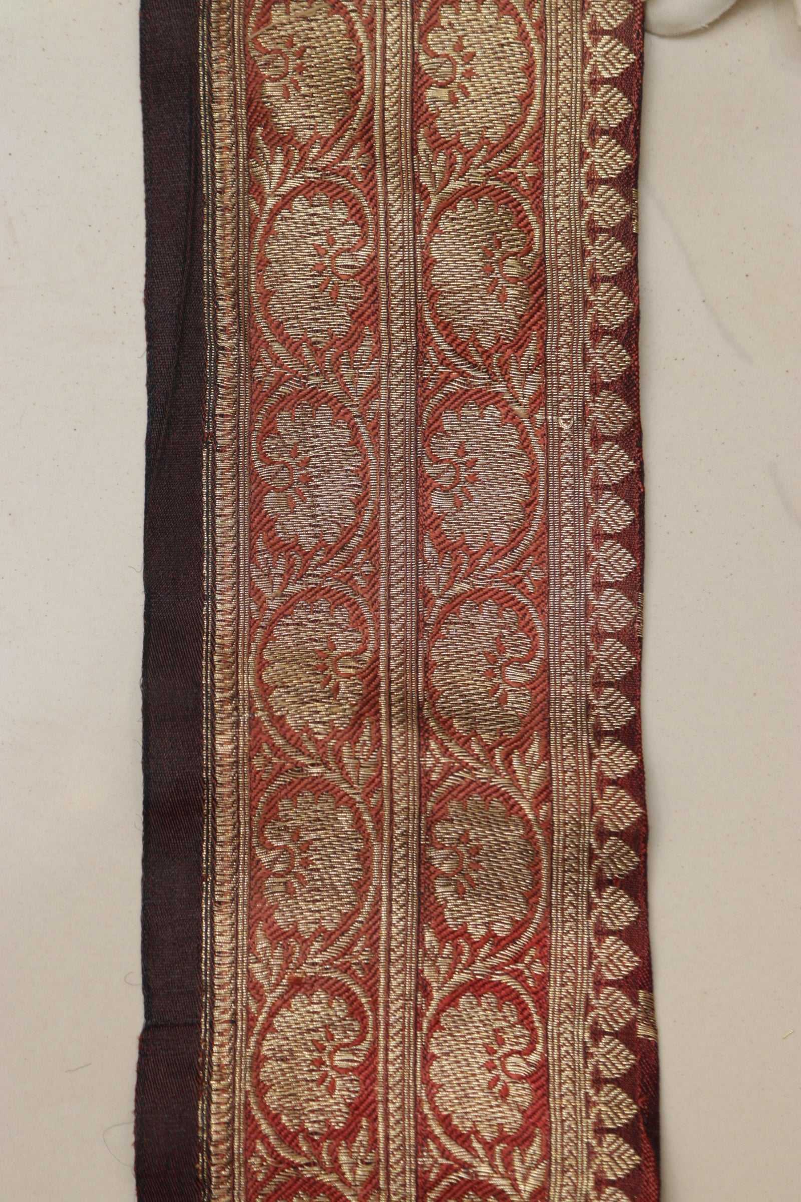 Orange Banarasi Handloom Vintage Pure Silk Border Lace ( 1 Mtr ) - Luxurion World