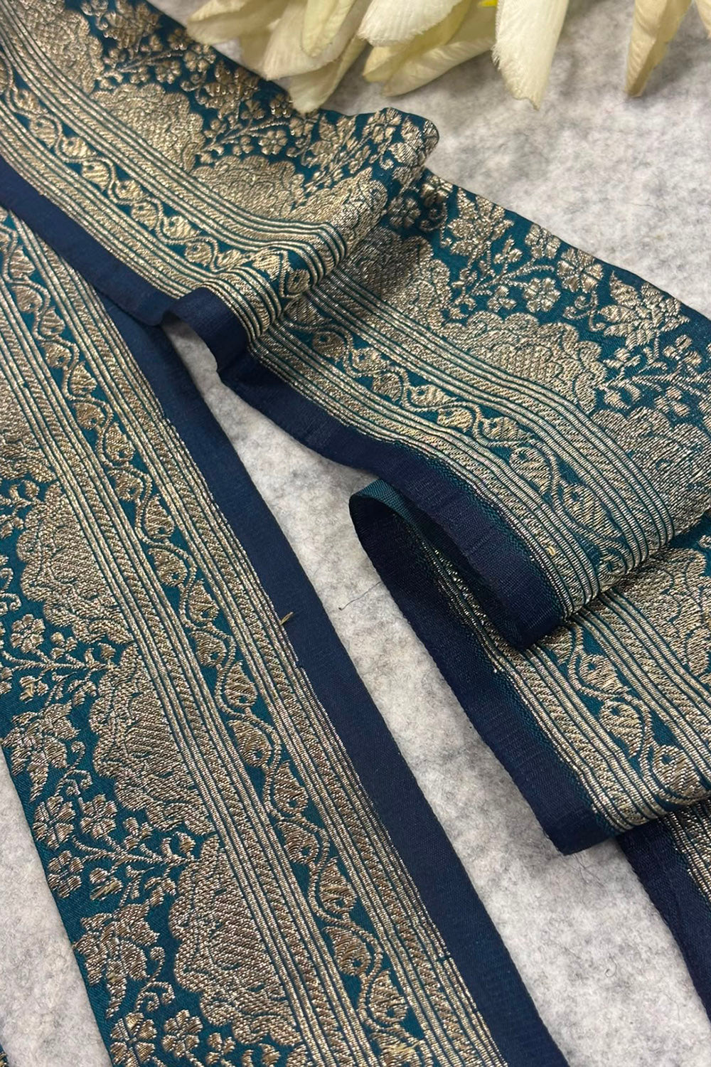IL2B126081901 Blue Banarasi Pure Silk Vintage Border Lace