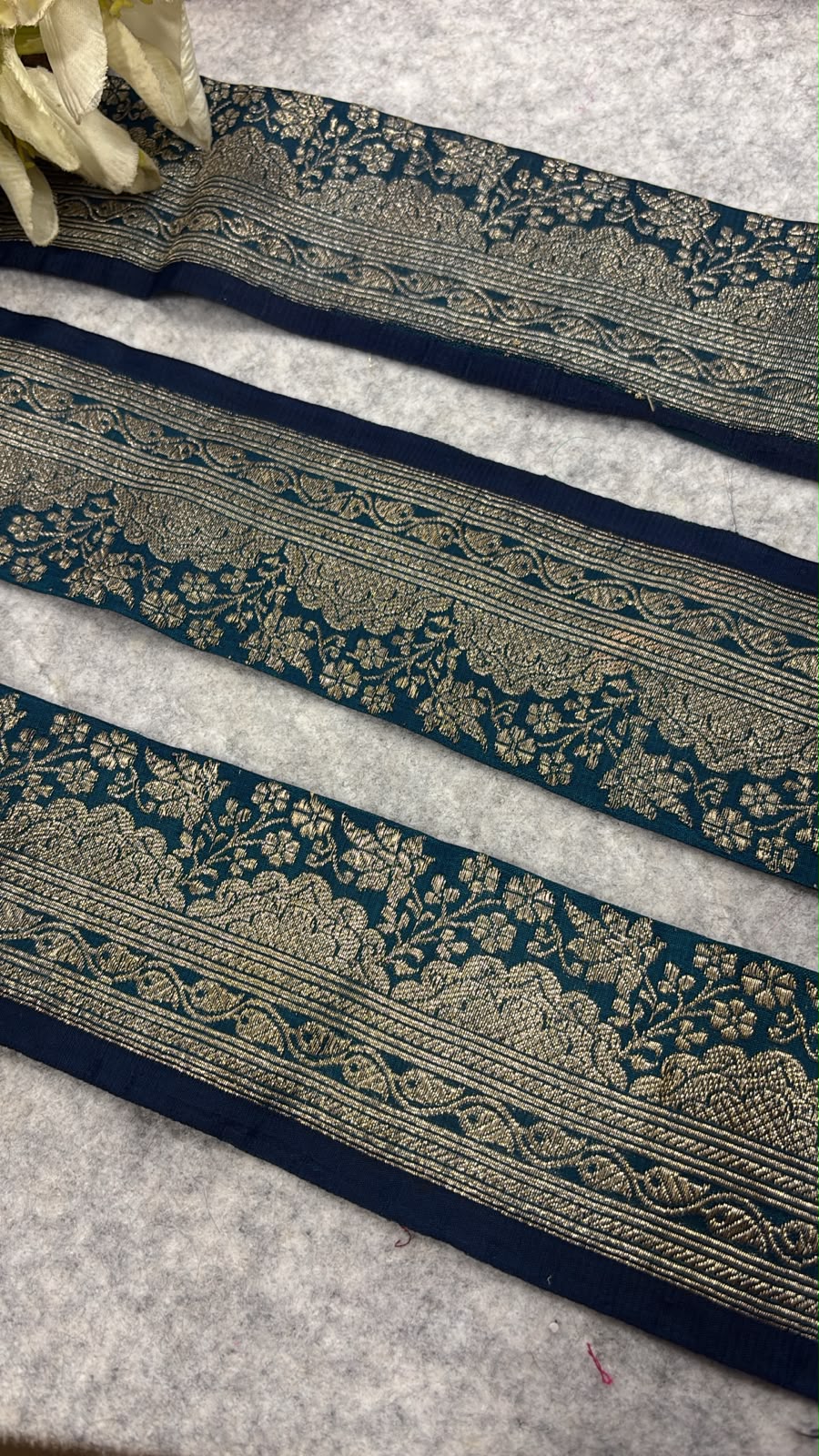 IL2B126081901 Blue Banarasi Pure Silk Vintage Border Lace