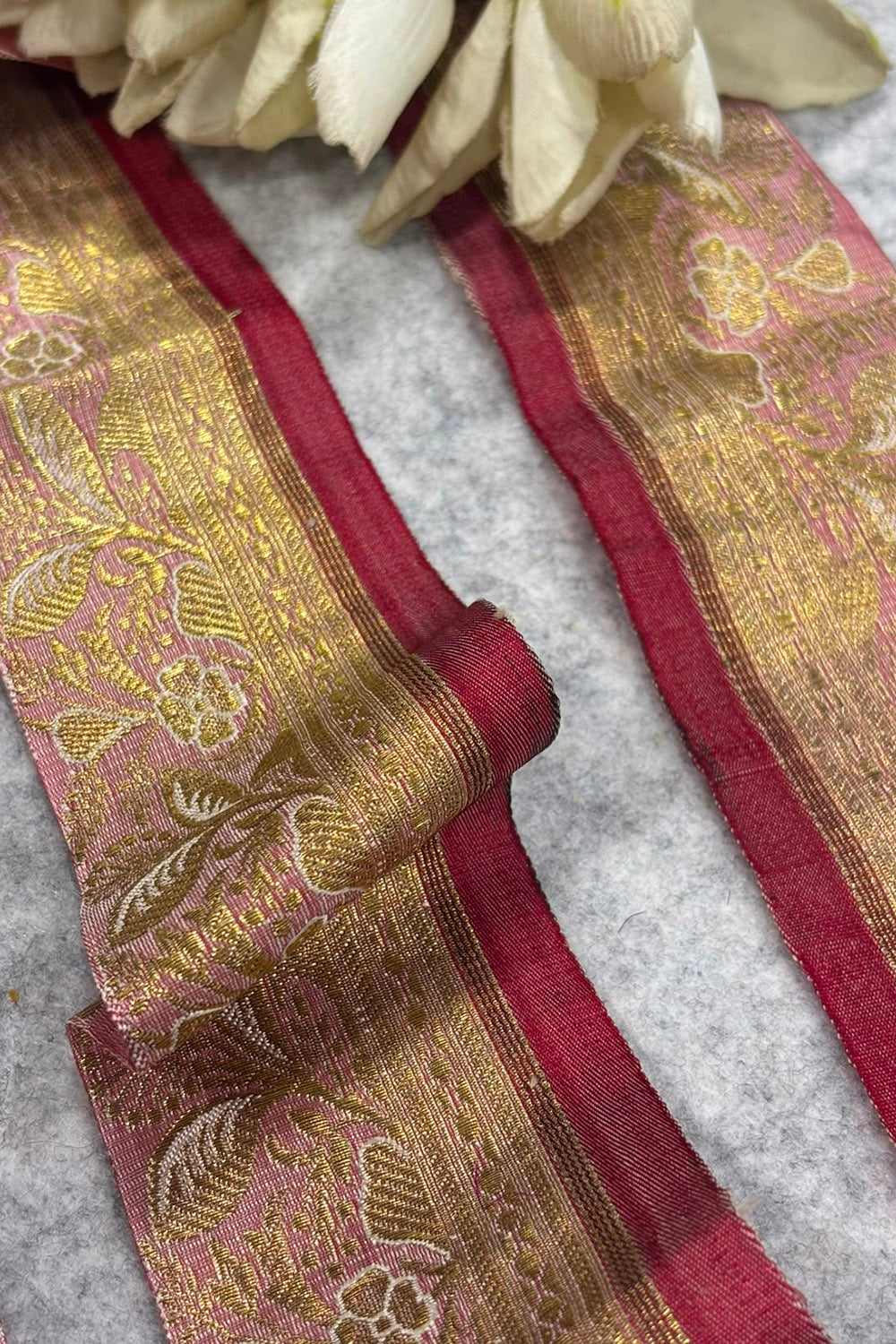 Pink Banarasi Pure Silk Vintage Border Lace ( 1 Mtr )