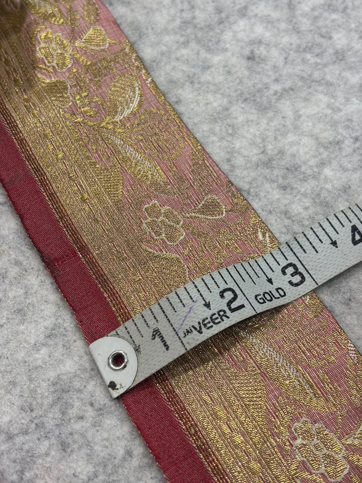Pink Banarasi Pure Silk Vintage Border Lace ( 1 Mtr )