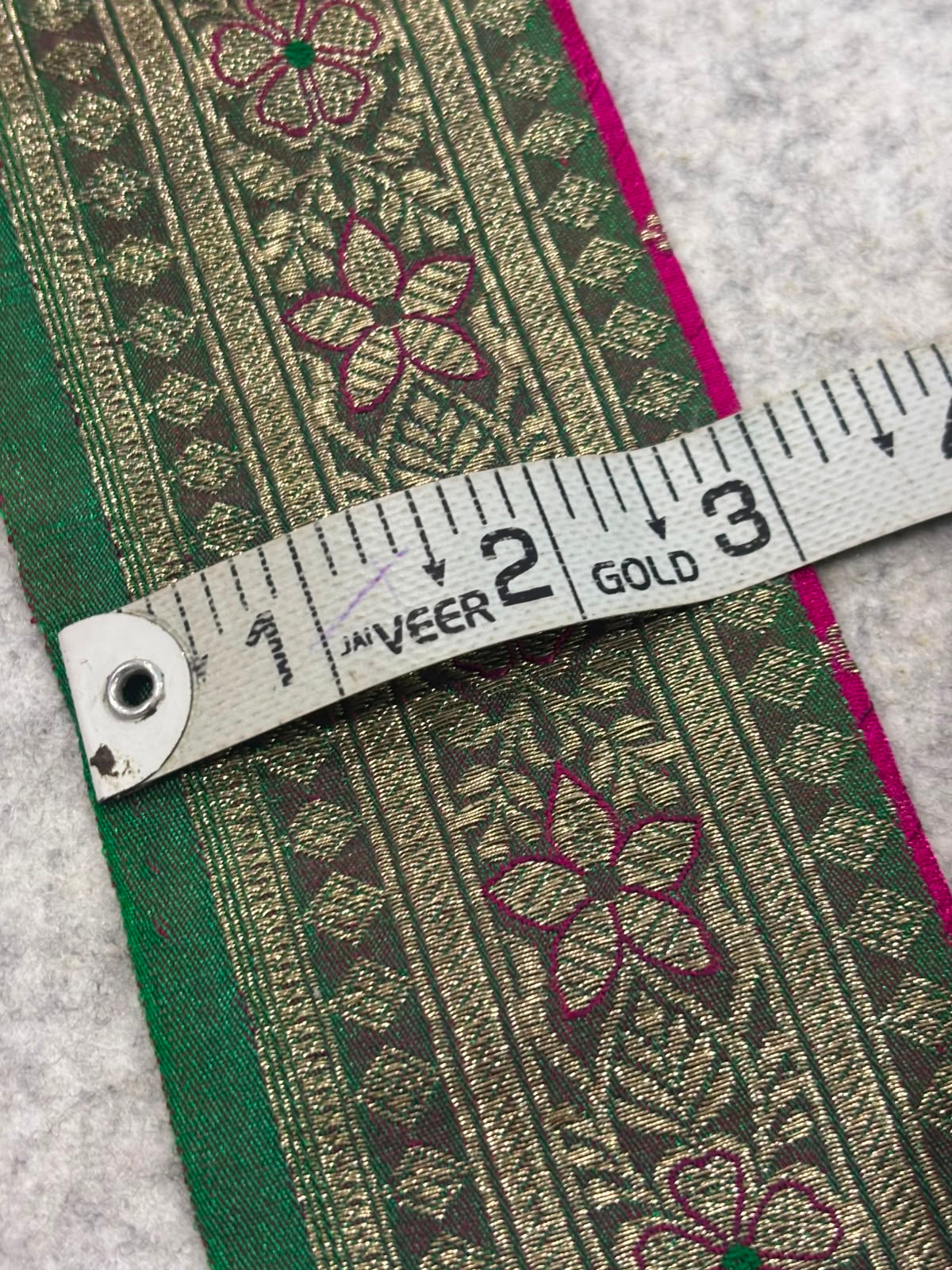 Green Banarasi Pure Silk Vintage Border Lace ( 1 Mtr )