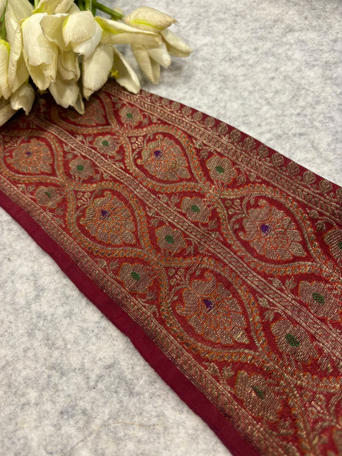 Maroon Banarasi Pure Silk Vintage Border Lace ( 1 Mtr )