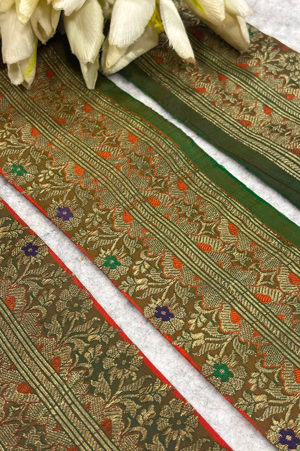 Green Banarasi Pure Silk Vintage Border Lace Celebration  ( 1 Mtr )