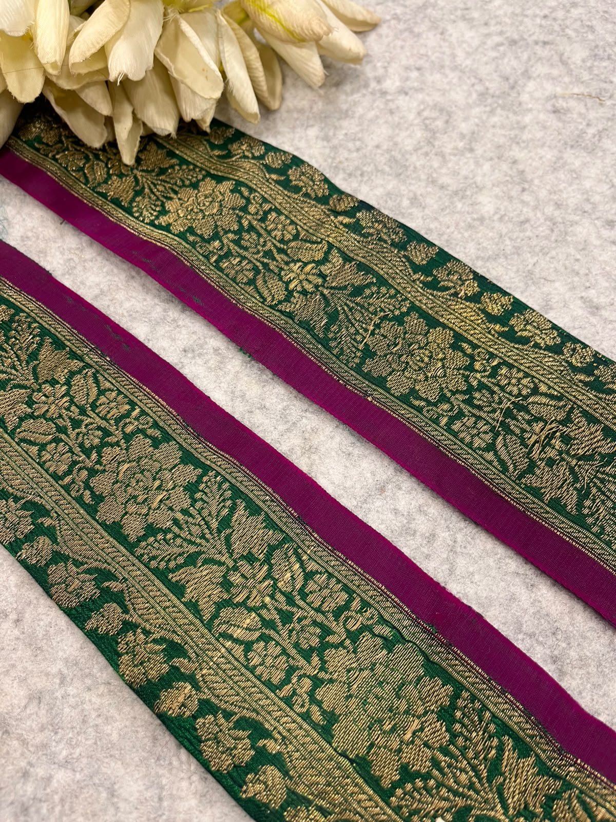 Green Banarasi Pure Silk Vintage Border Lace  ( 1 Mtr )
