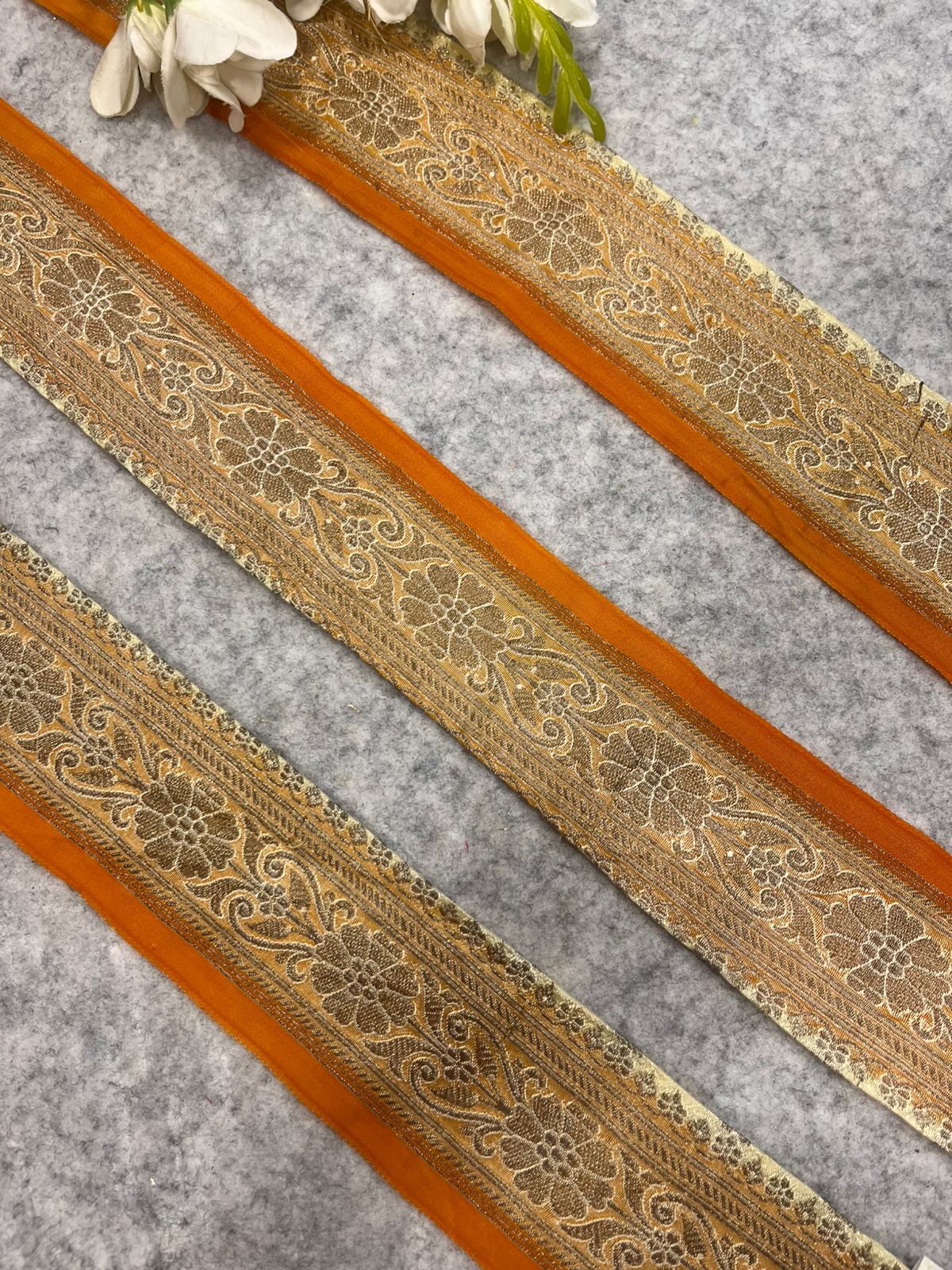 Yellow Banarasi Pure Silk Vintage Border Lace ( 1 Mtr )