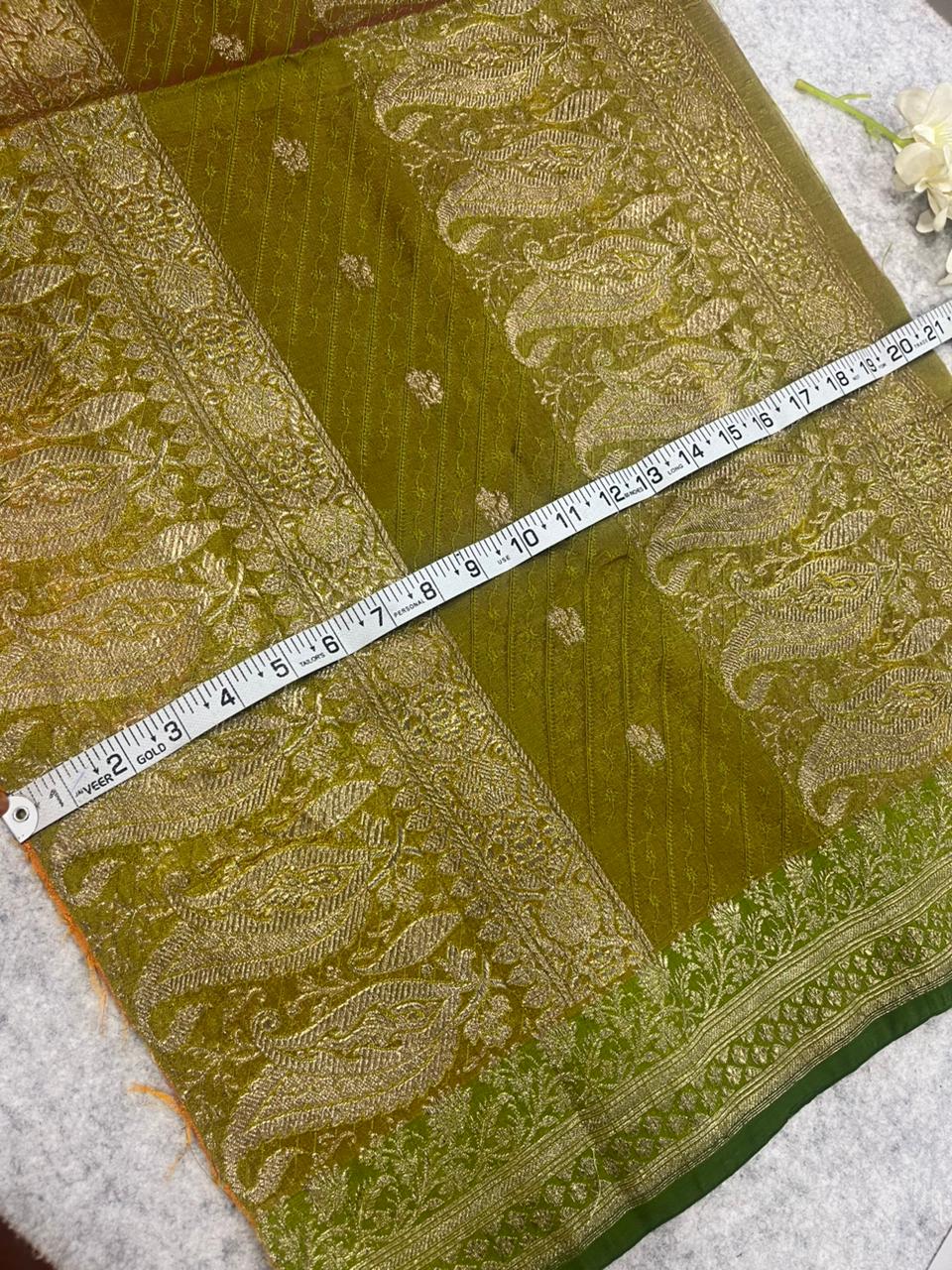 Green Banarasi Pure Silk Vintage Border Lace ( 1 Mtr )