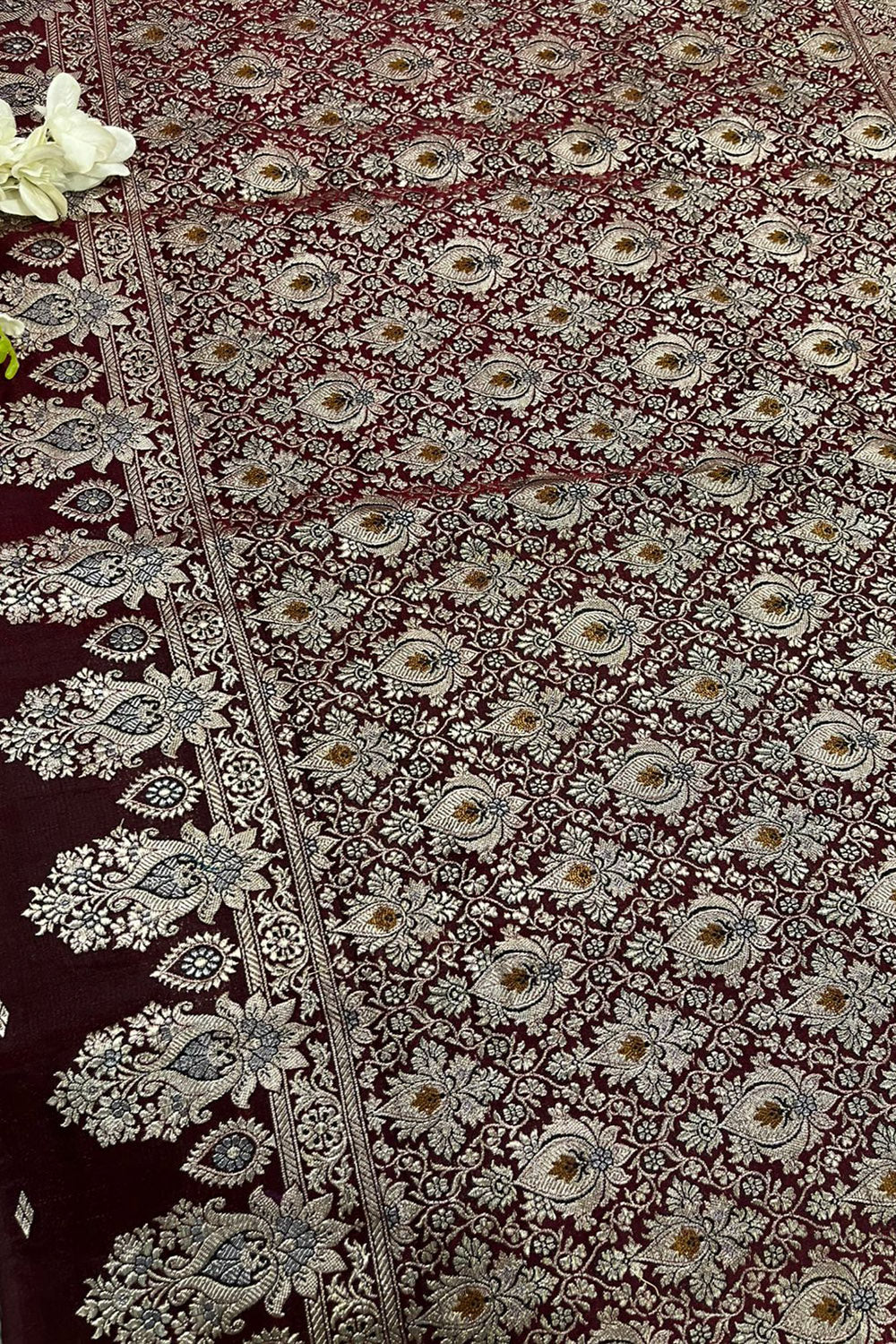 Maroon Banarasi Pure Silk Vintage Border Lace ( 0.8 Mtr )