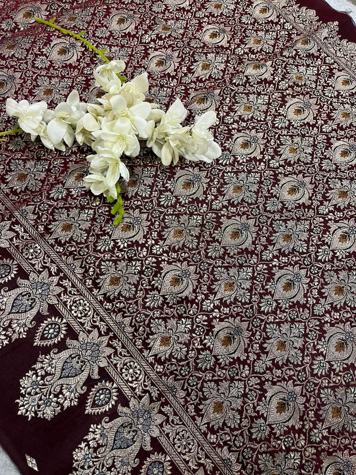 Maroon Banarasi Pure Silk Vintage Border Lace ( 0.8 Mtr )