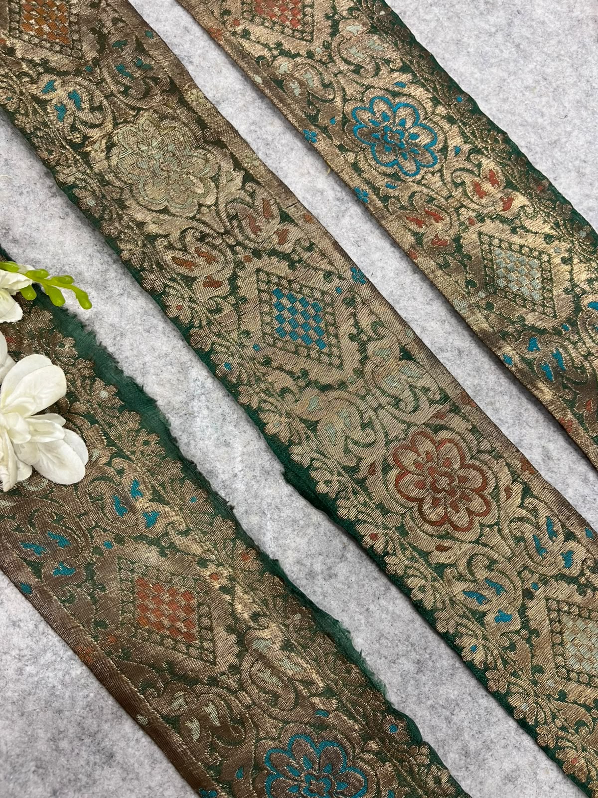Green Banarasi Pure Silk Lace  Vintage Border Occasion