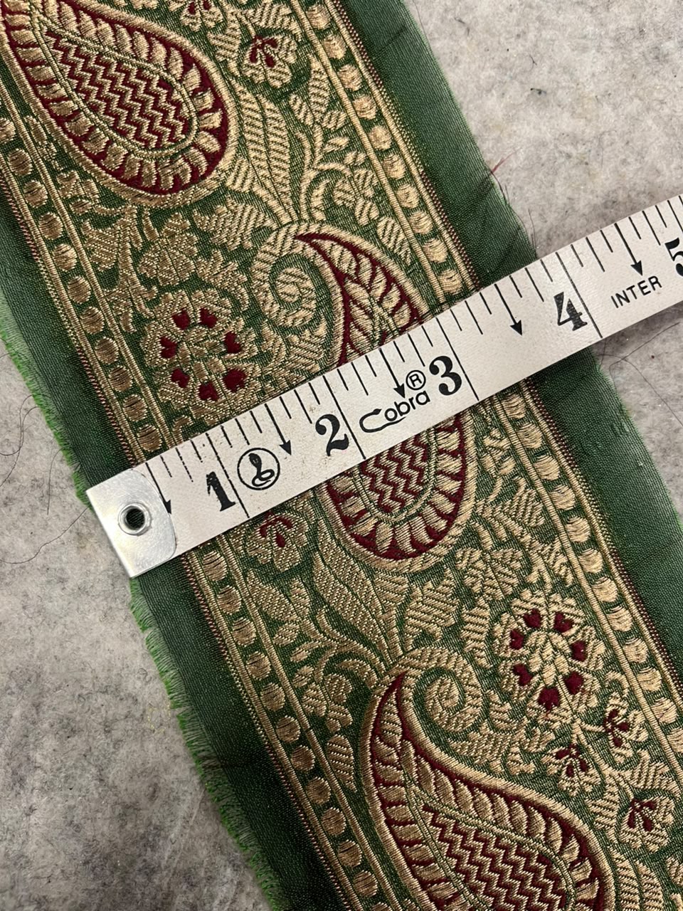 Green Banarasi Pure Silk Vintage Border Lace ( 1 Mtr )